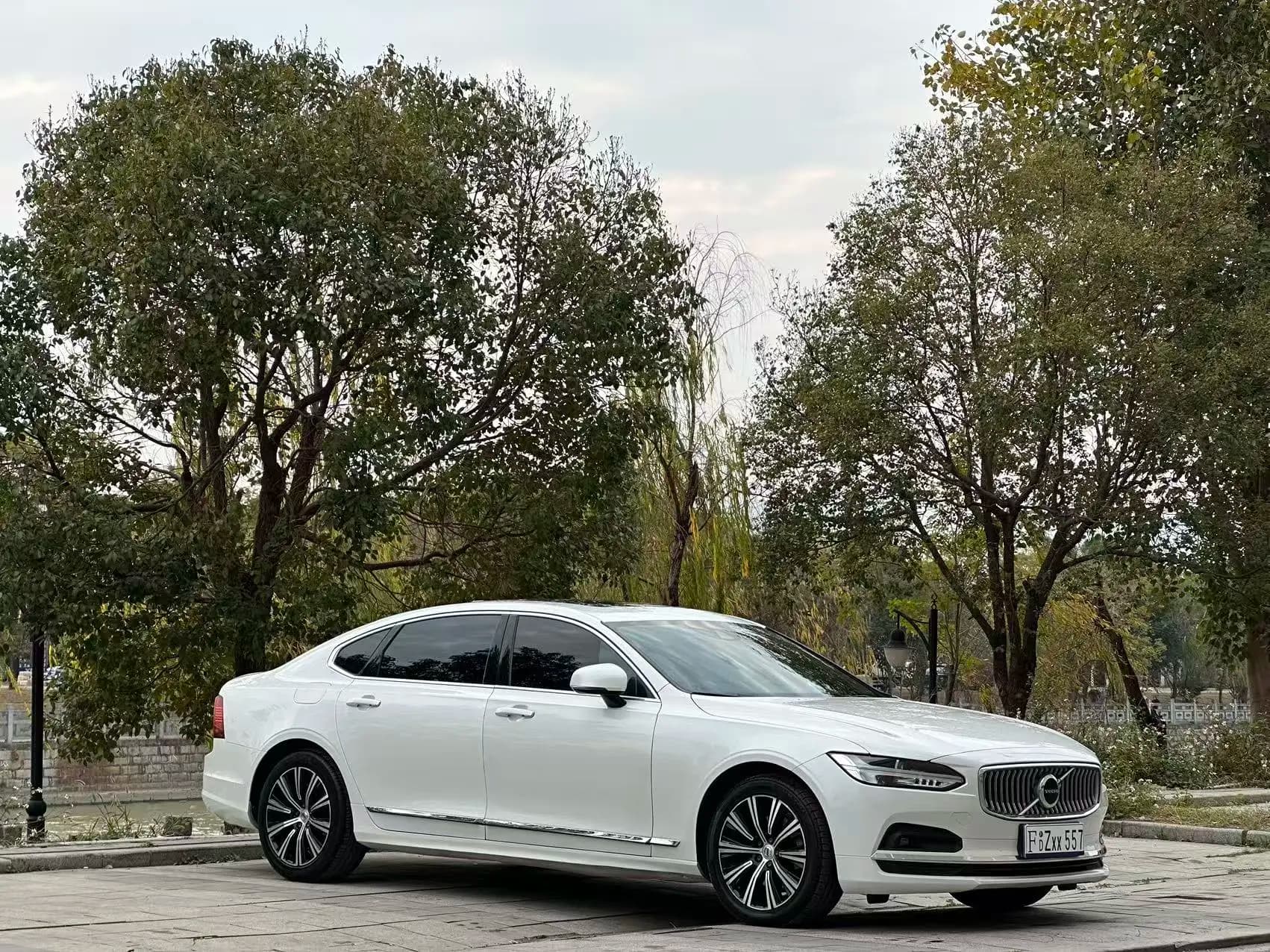 Volvo S90 2021 г. 94921 км. — фото 3