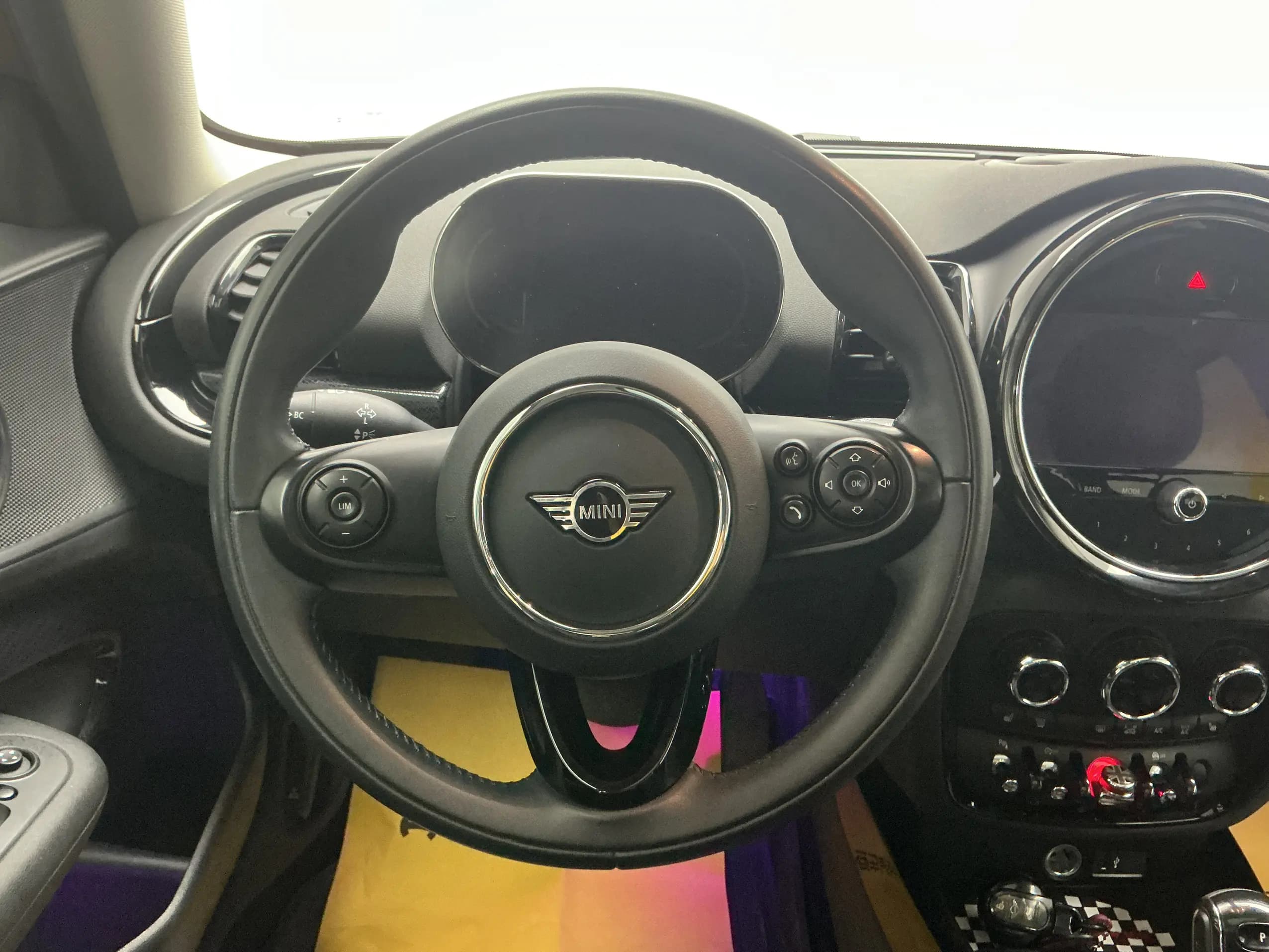 MINI CLUBMAN 2021 г. 37618 км. — фото 16