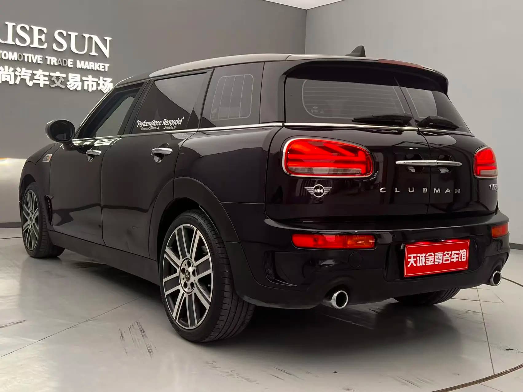 MINI CLUBMAN 2021 г. 80117 км. — фото 3