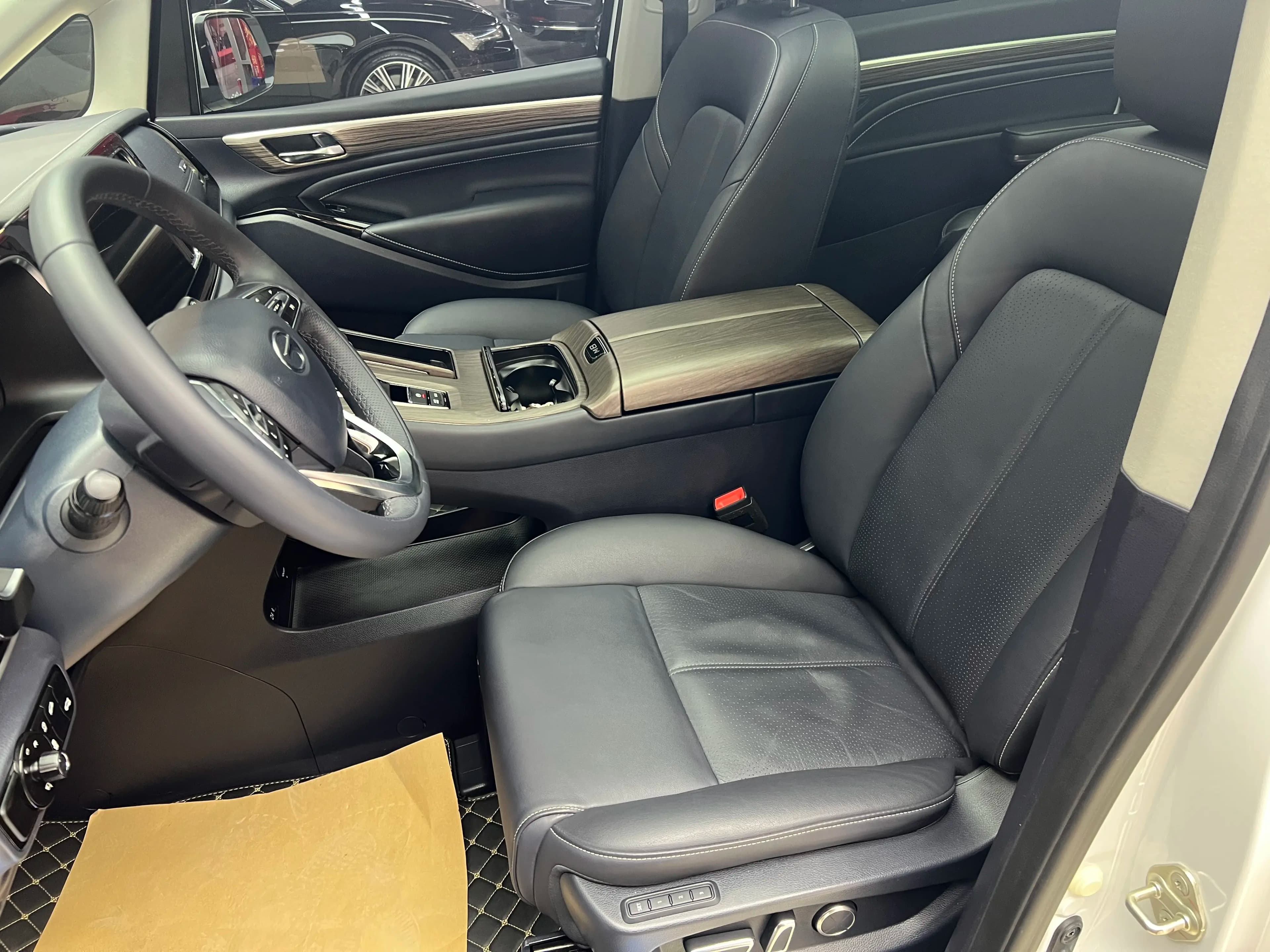 GAC Trumpchi M8 2022 г. 22121 км. — фото 14
