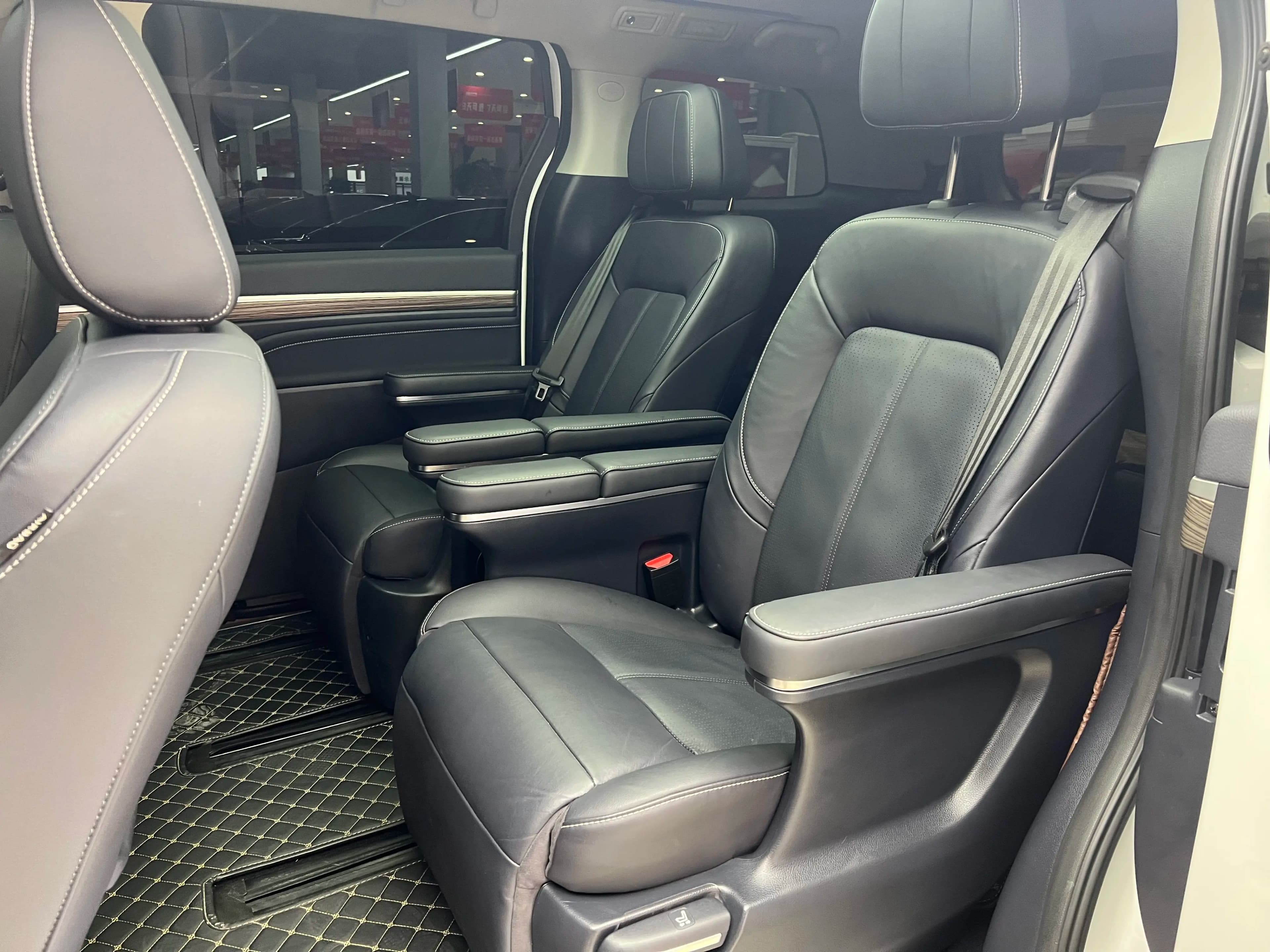 GAC Trumpchi M8 2022 г. 22121 км. — фото 17