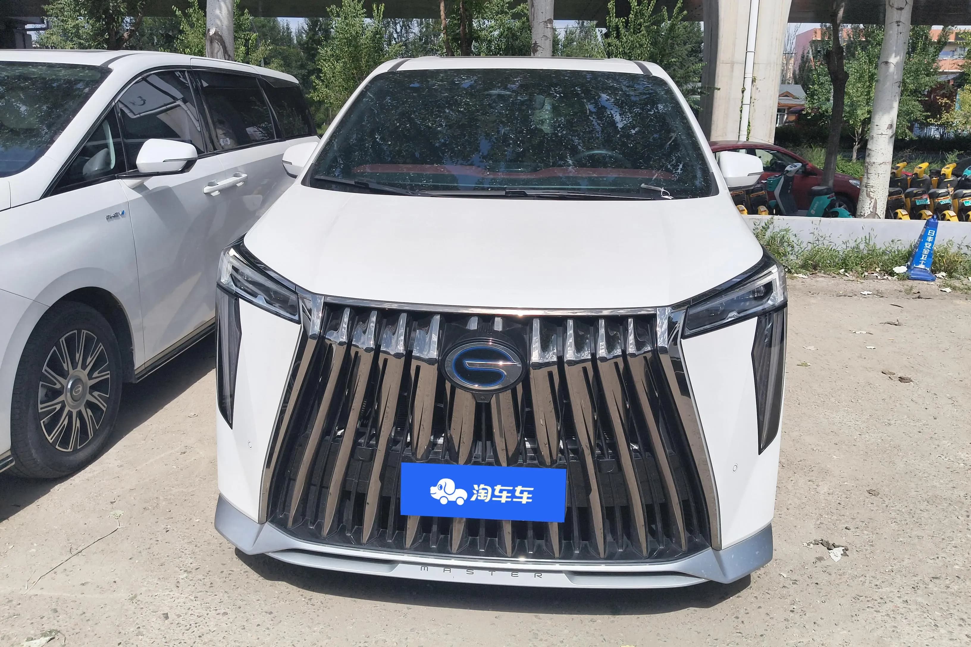 GAC Trumpchi M8 2023 г. 28137 км. — фото 2