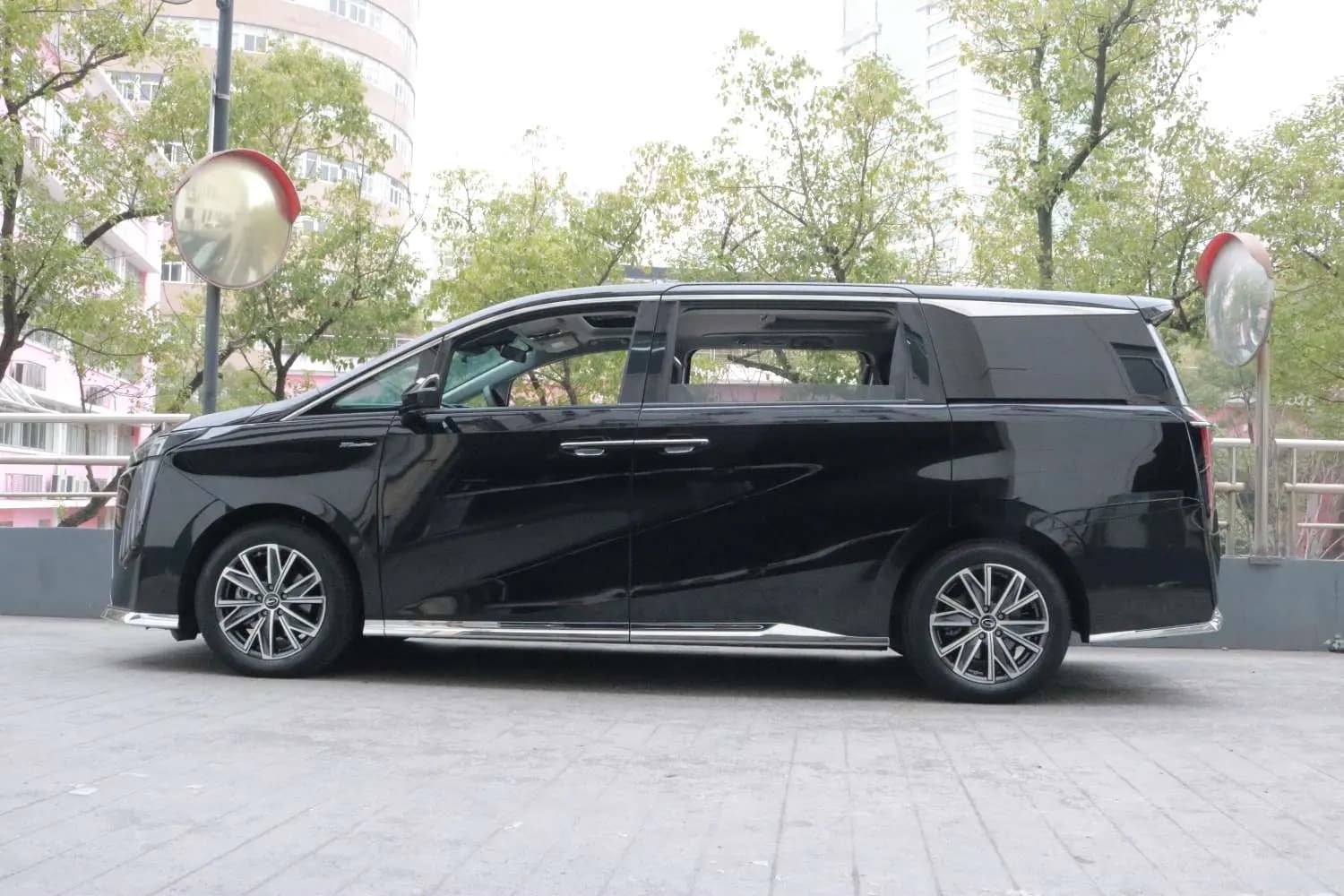 GAC Trumpchi M8 2024 г. 35140 км. — фото 3