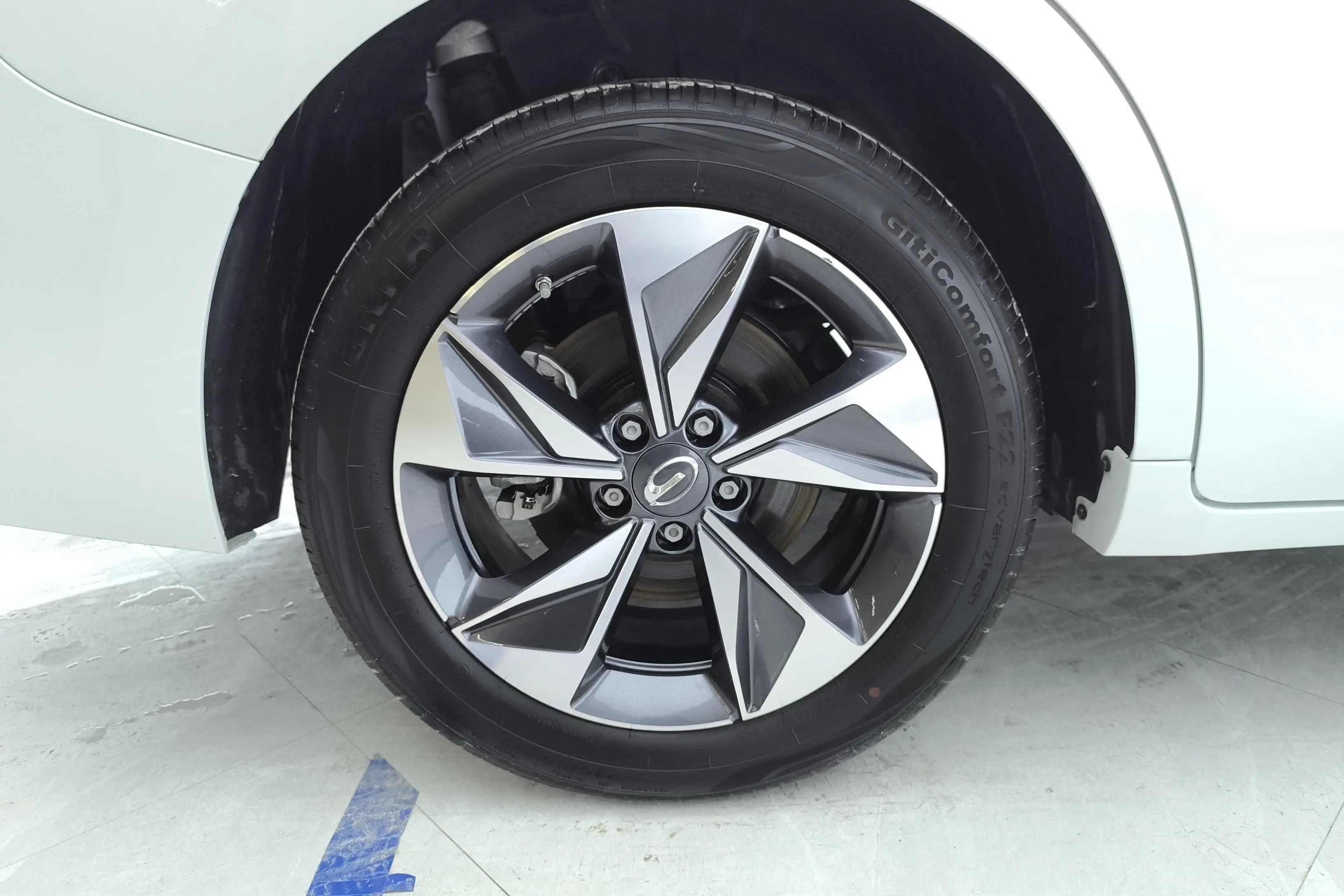GAC Trumpchi M6 2025 г. 8943 км. — фото 10