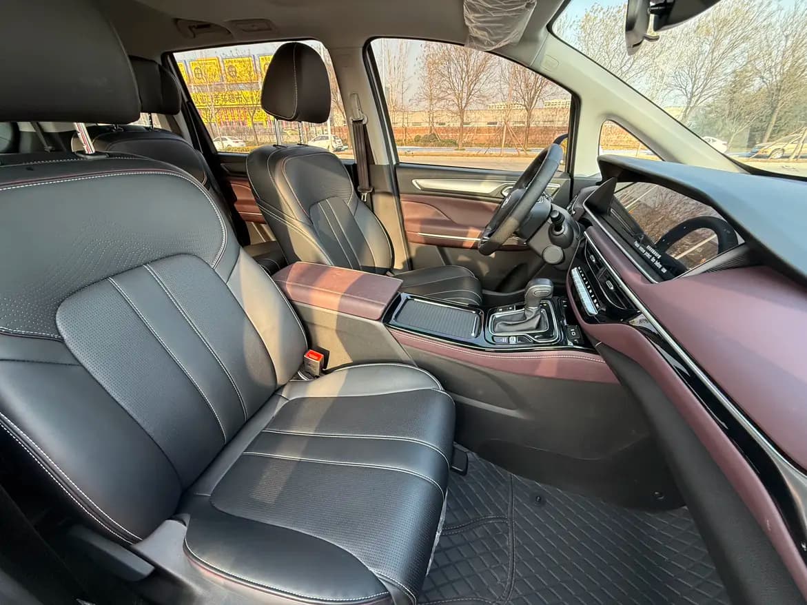 GAC Trumpchi M6 2025 г. 5344 км. — фото 25