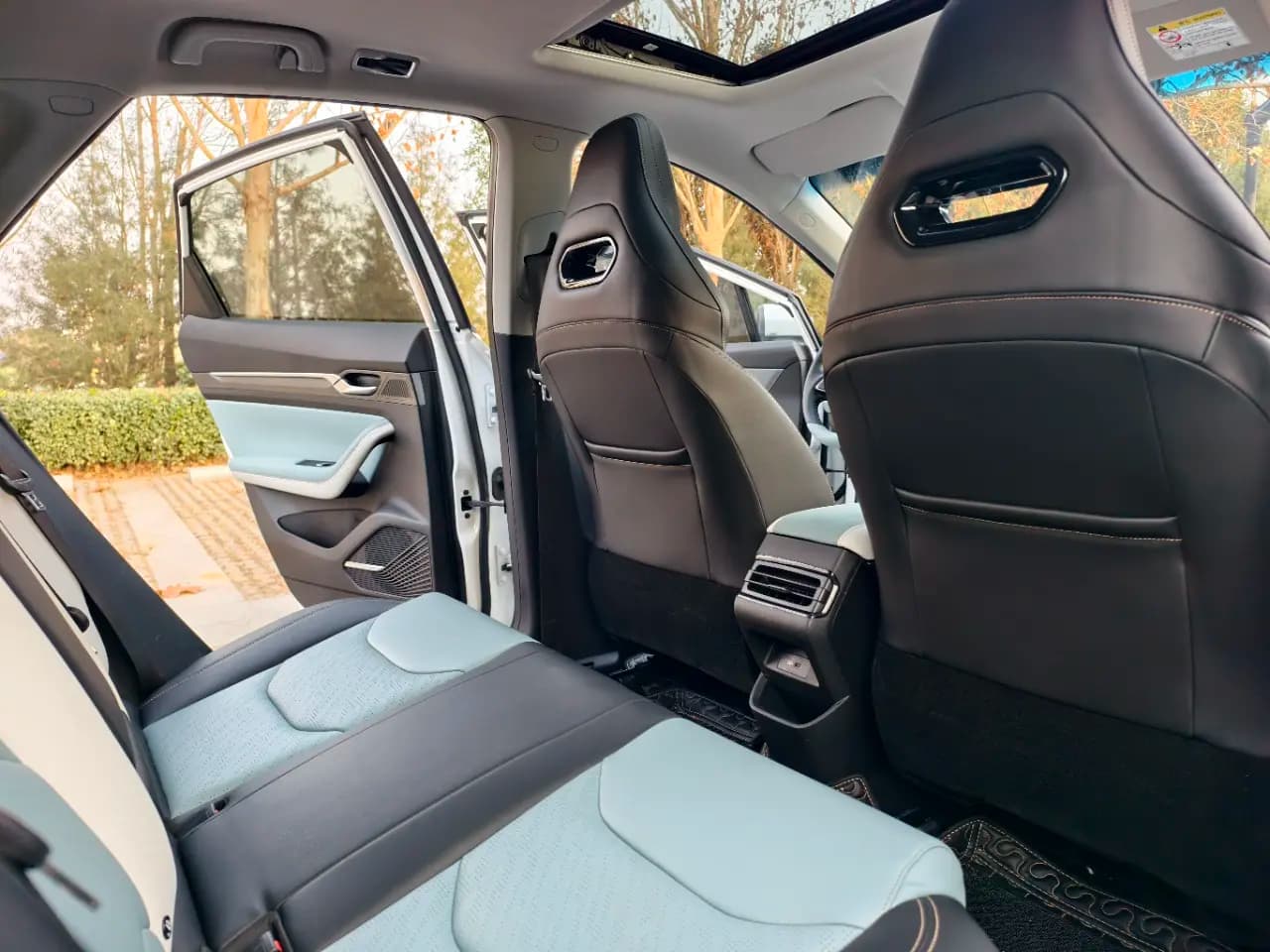 Geely Emgrand S 2022 г. 37180 км. — фото 13