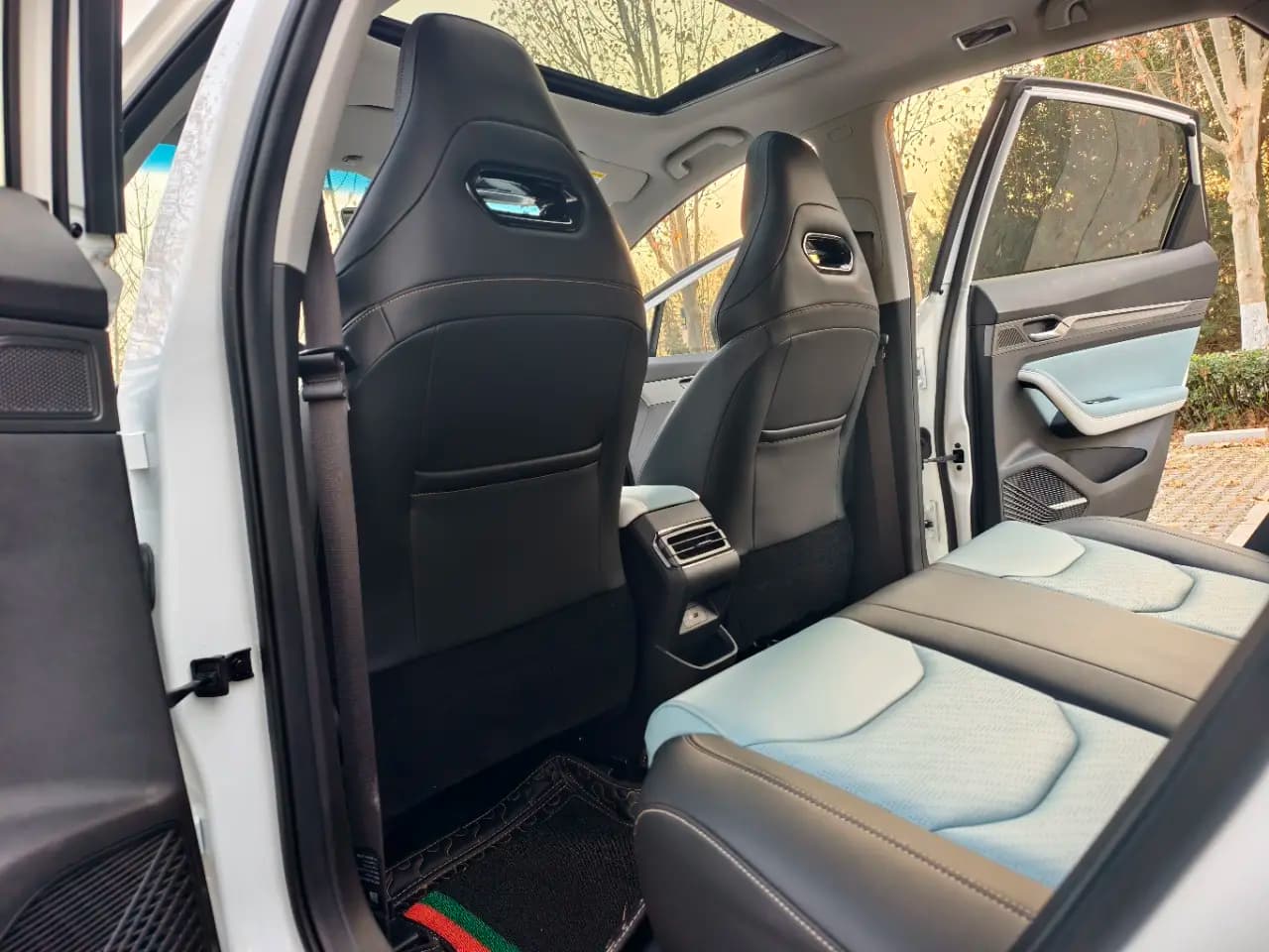 Geely Emgrand S 2022 г. 37180 км. — фото 19