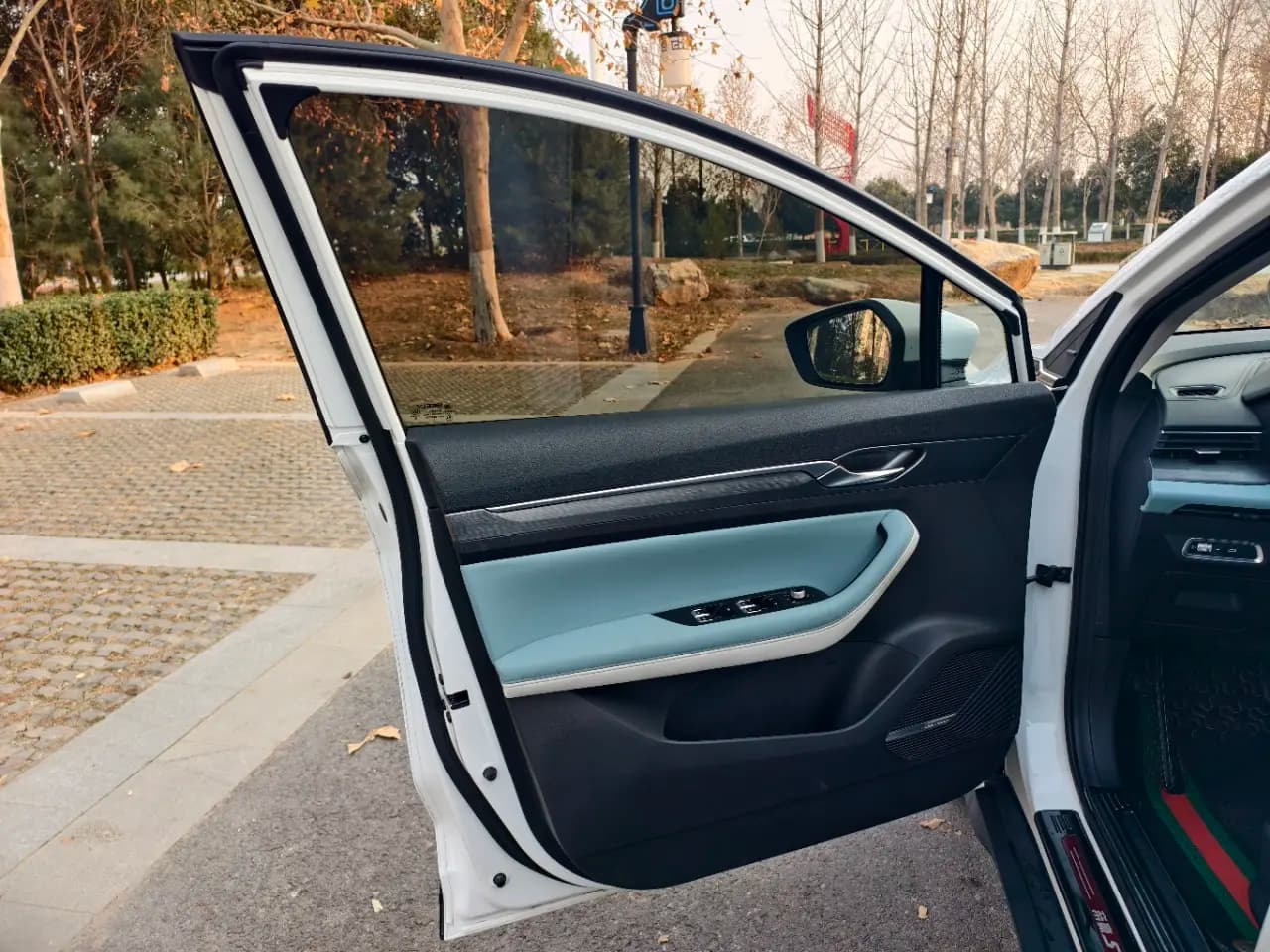 Geely Emgrand S 2022 г. 37180 км. — фото 20