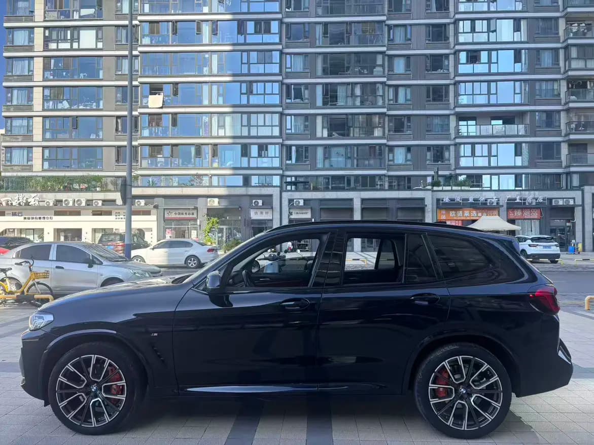 BMW X3 2023 г. 40100 км. — фото 4