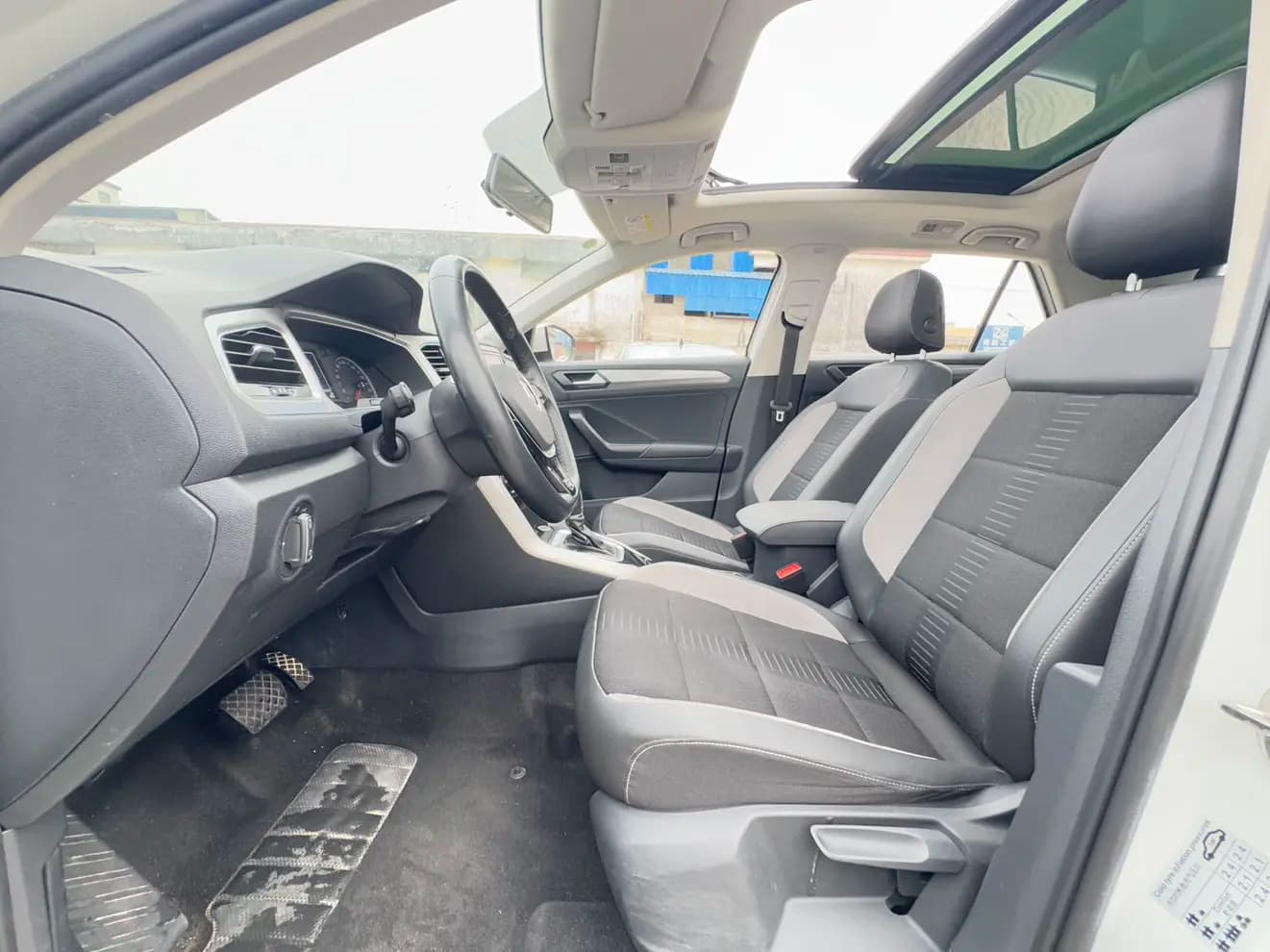 Volkswagen T-Roc 2023 г. 29013 км. — фото 13