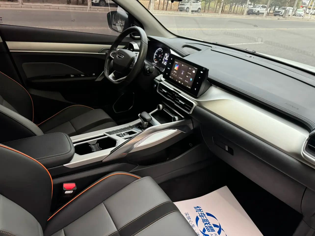 Geely Coolray SX11 2025 г. 48000 км. — фото 7