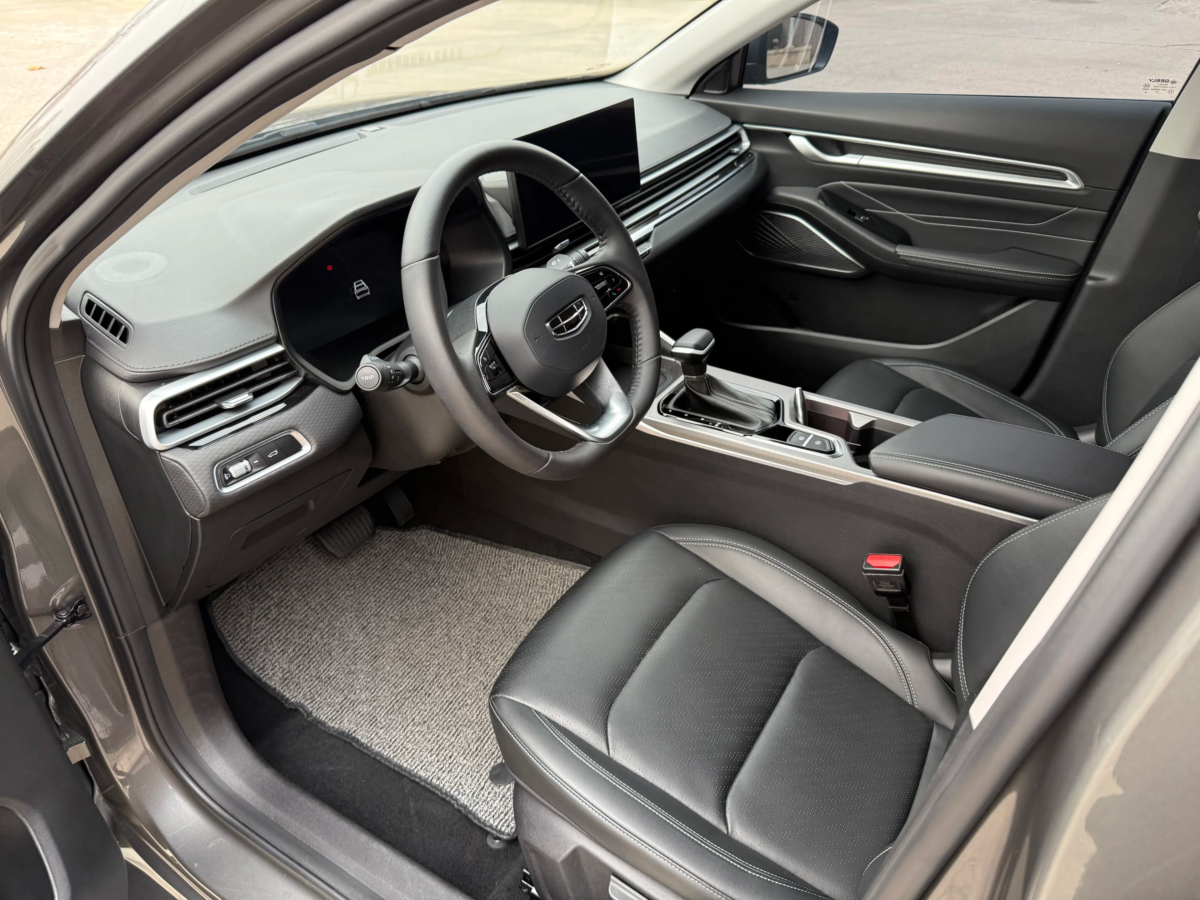 Geely Emgrand 2024 г. 18104 км. — фото 8