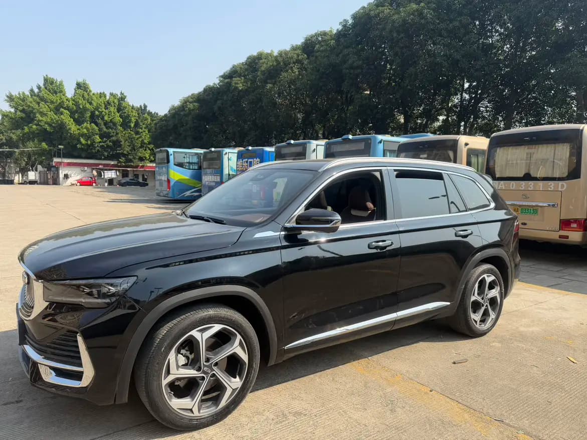 Geely Monjaro 2023 г. 20105 км.