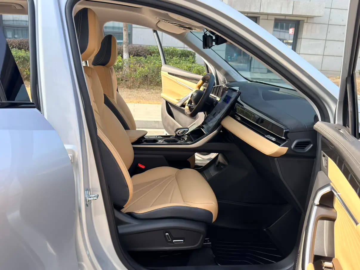 Geely Atlas L 2023 г. 35100 км. — фото 15