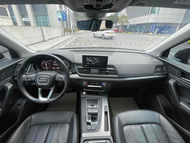 Audi Q5L 2021 г. 57077 км. — фото 11