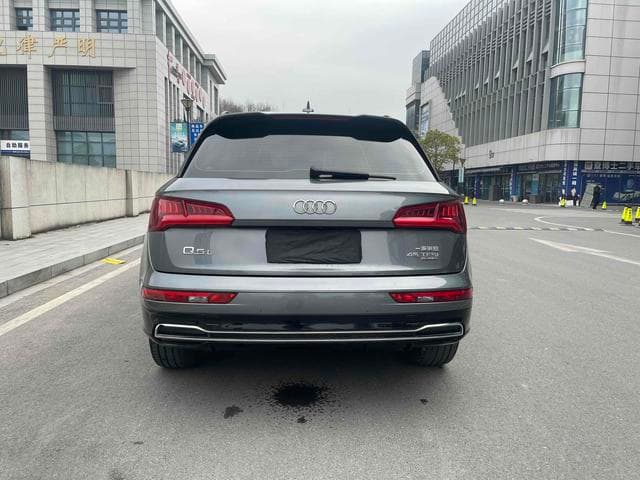 Audi Q5L 2021 г. 57077 км. — фото 5