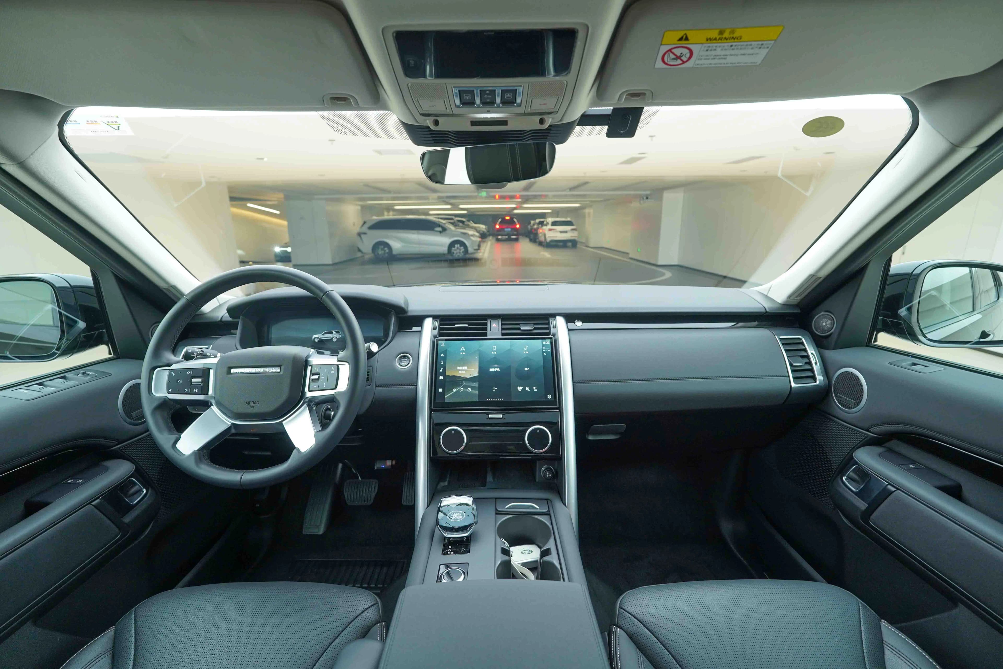 Land Rover Discovery 2025 г. 9121 км. — фото 15