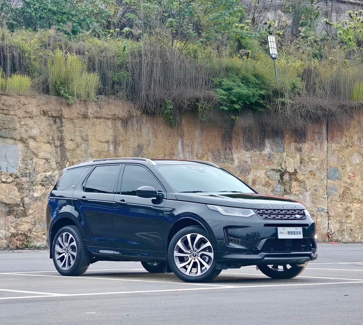 Land Rover Discover Sports 2023 г. 33000 км. — фото 3
