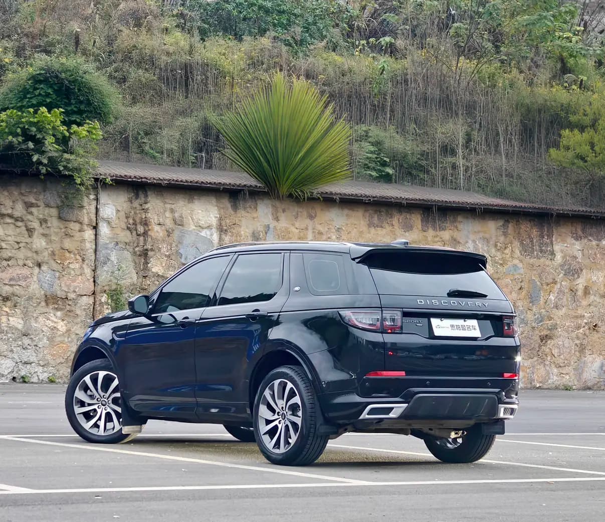 Land Rover Discover Sports 2023 г. 33000 км. — фото 4