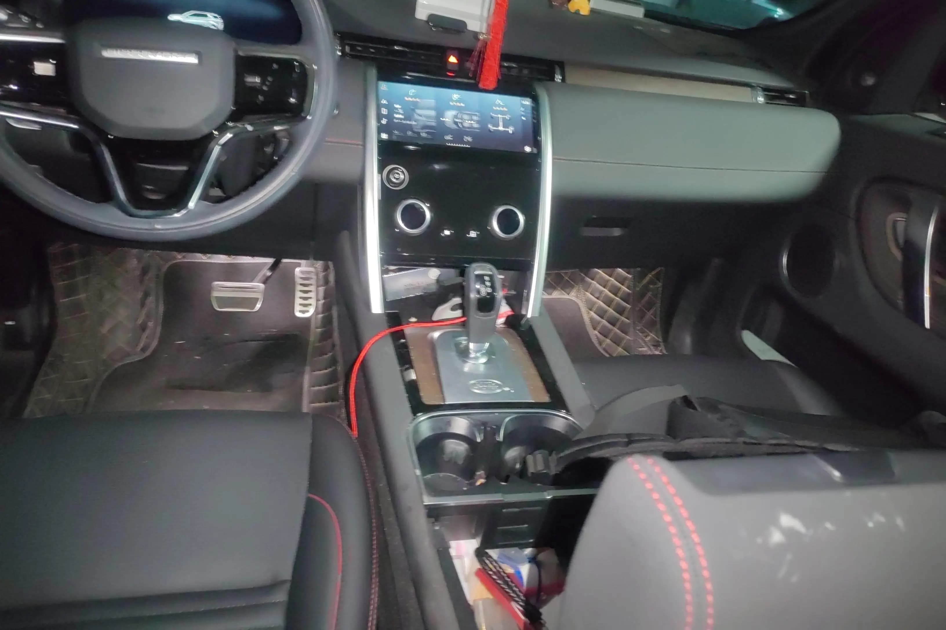 Land Rover Discover Sports 2022 г. 27850 км. — фото 12