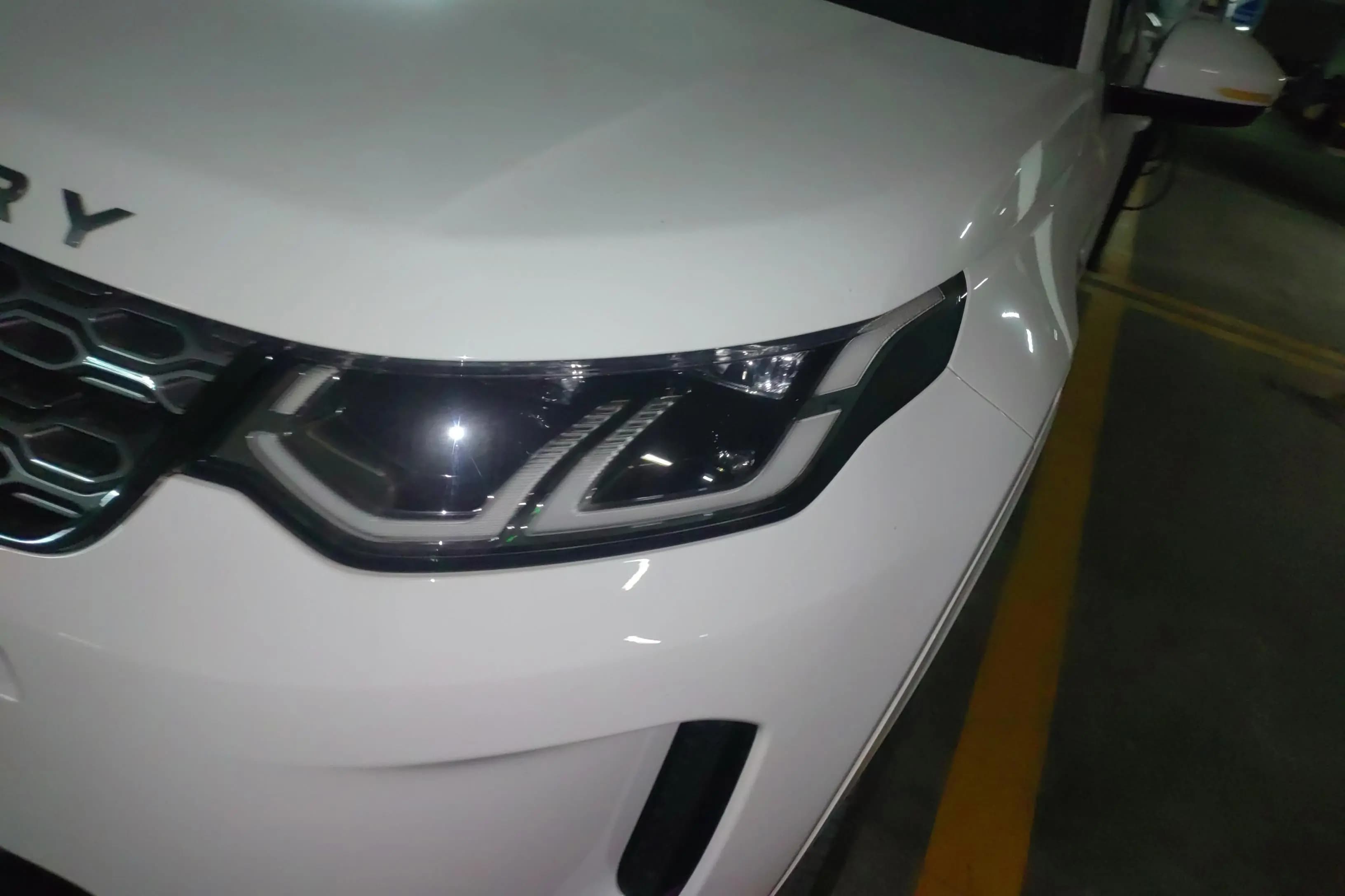 Land Rover Discover Sports 2022 г. 27850 км. — фото 4