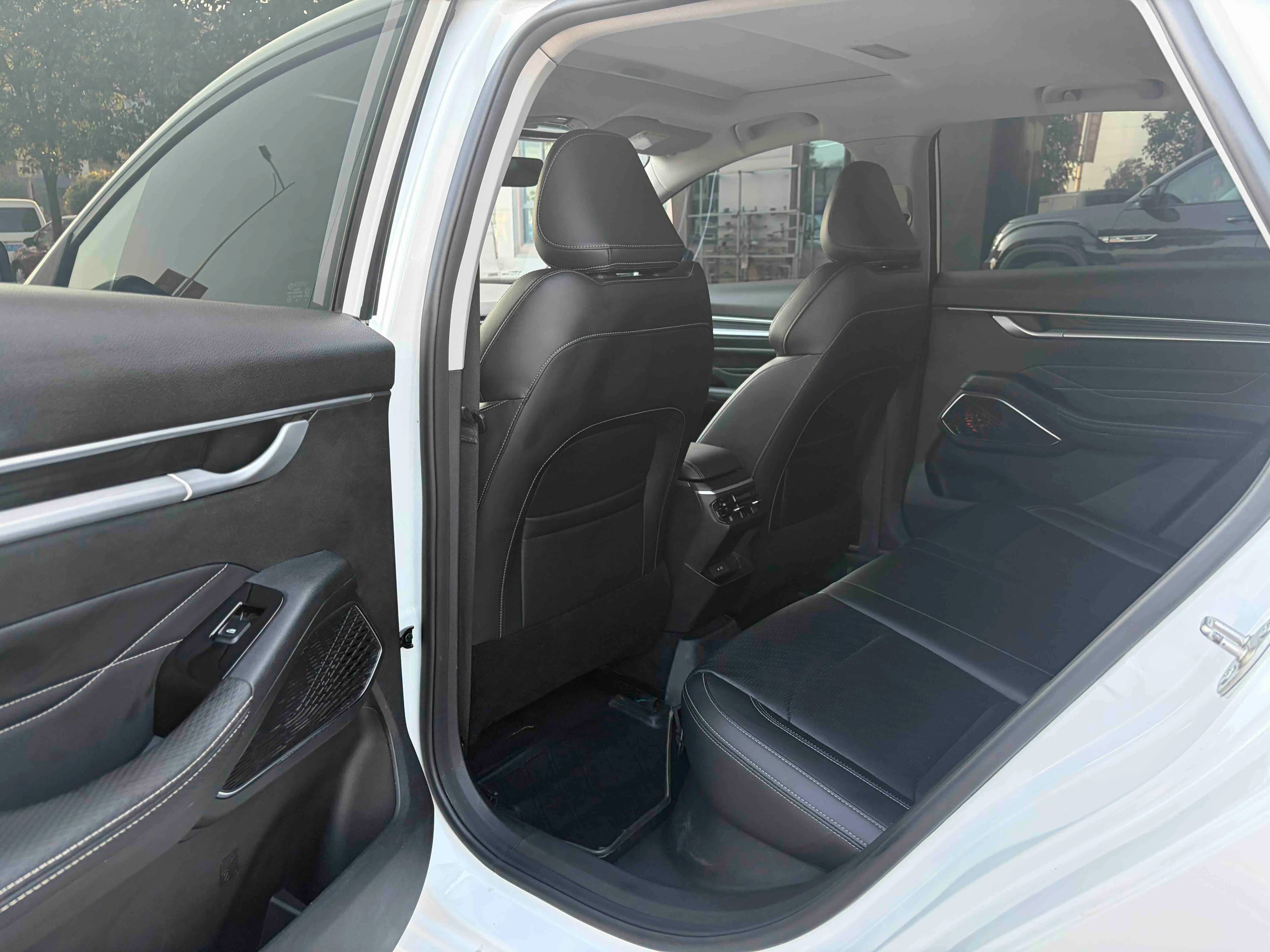 Geely Emgrand 2023 г. 55085 км. — фото 14