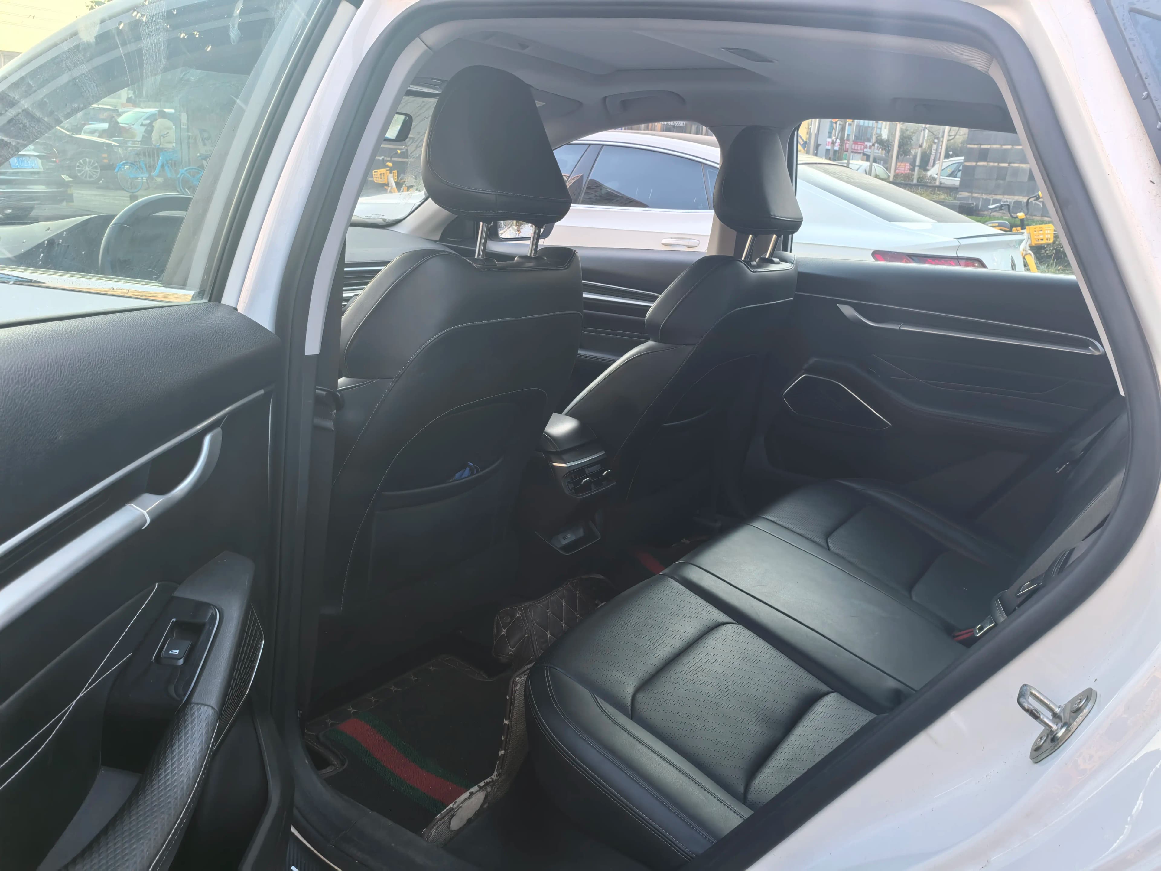 Geely Emgrand 2022 г. 28086 км. — фото 10