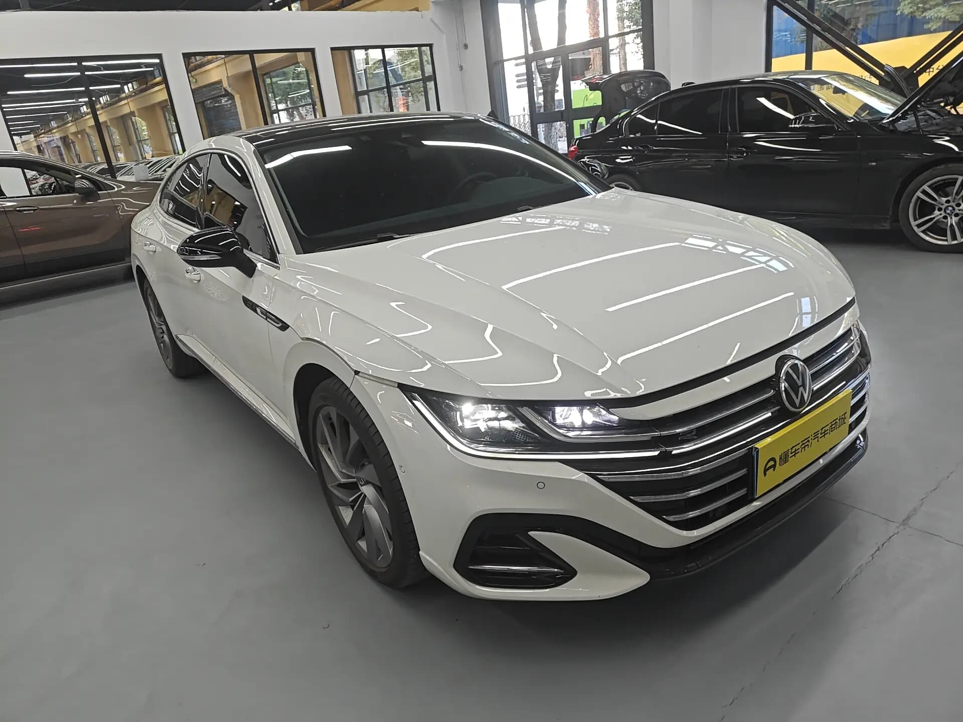 Volkswagen Arteon 2023 г. 18496 км. — фото 3