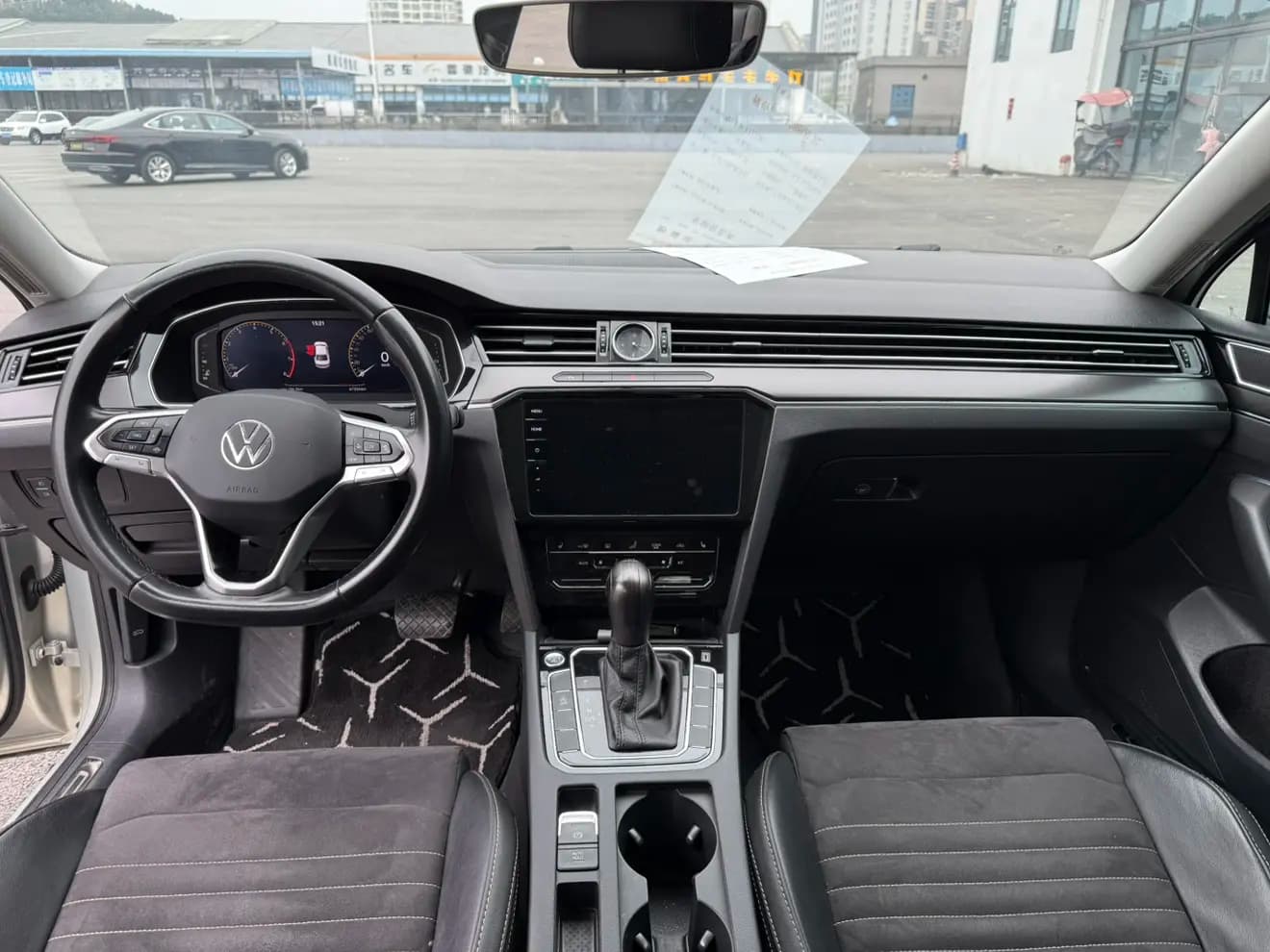 Volkswagen Magotan 2021 г. 65040 км. — фото 7