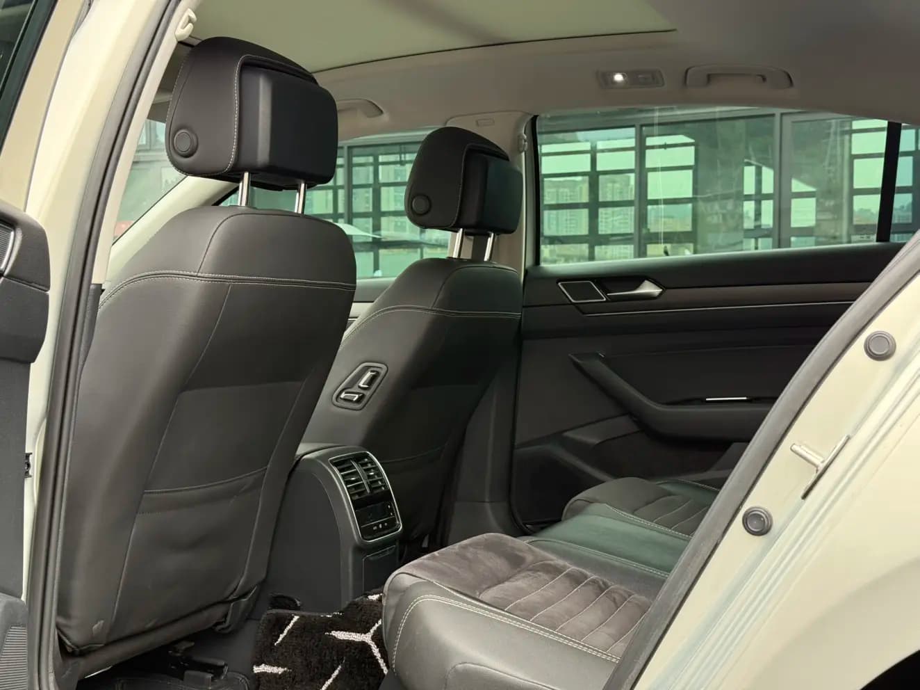 Volkswagen Magotan 2021 г. 65040 км. — фото 10