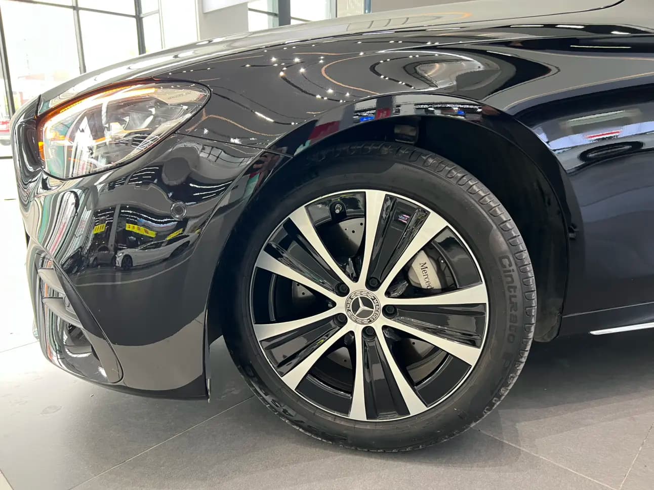 Mercedes-Benz E-Class PHEV 2023 г. 27137 км. — фото 41