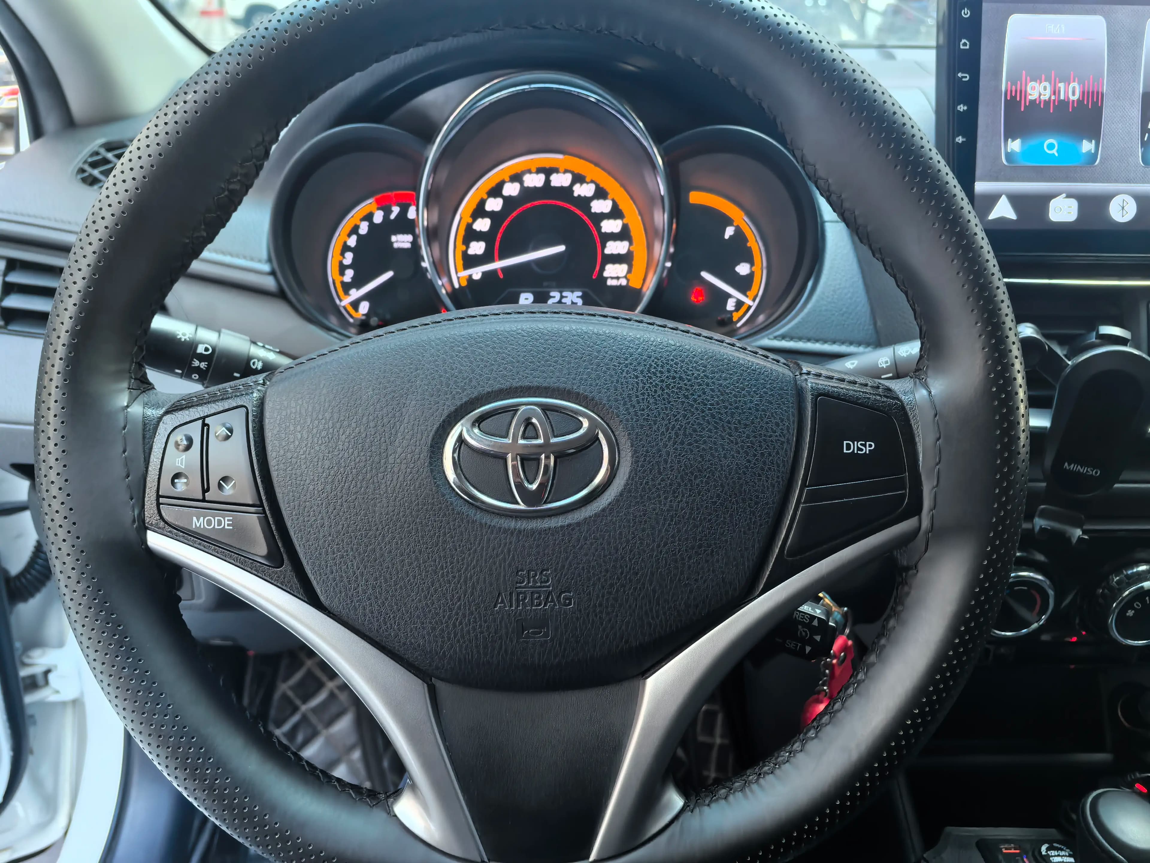 Toyota Yaris L 2022 г. 34012 км. — фото 13