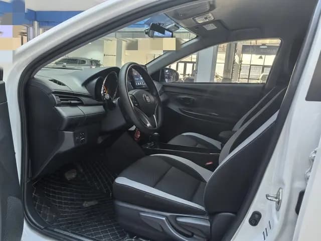 Toyota Yaris L 2022 г. 34012 км. — фото 14
