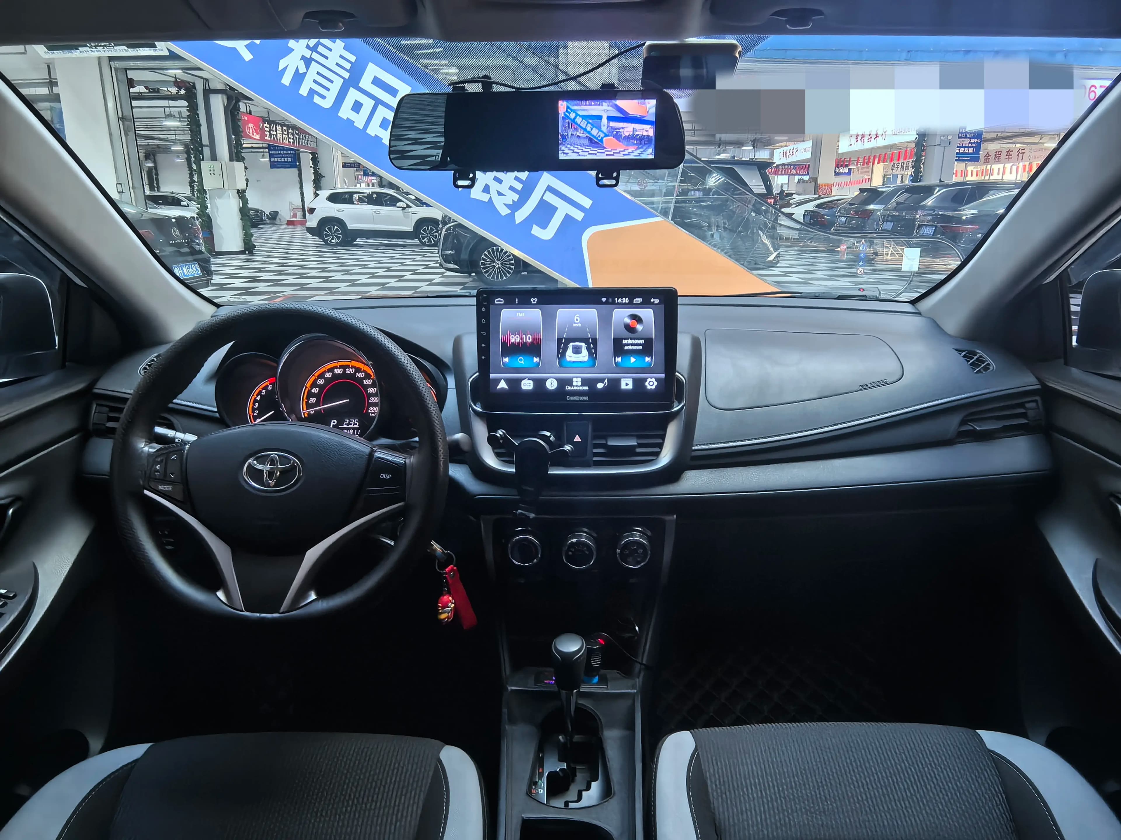 Toyota Yaris L 2022 г. 34012 км. — фото 10