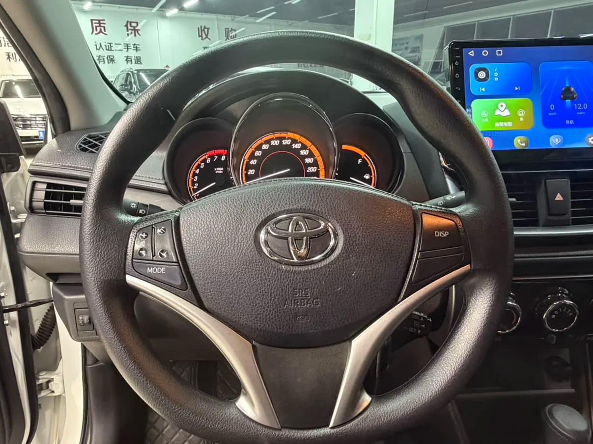 Toyota Yaris L 2023 г. 15013 км. — фото 13