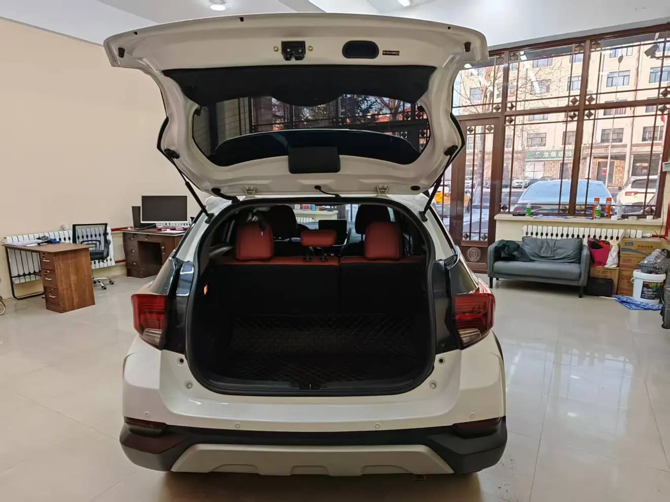 Toyota Yaris L 2022 г. 34014 км. — фото 13