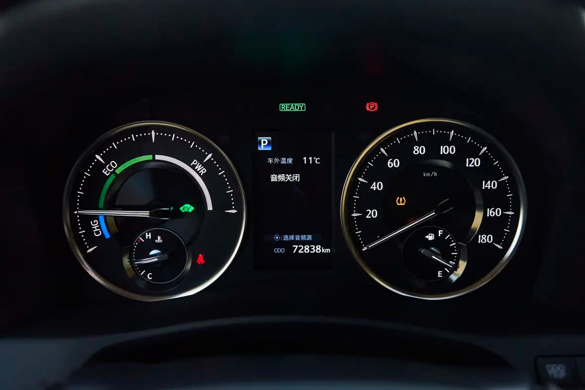 Toyota Crown Wellfire 2023 г. 72080 км. — фото 9