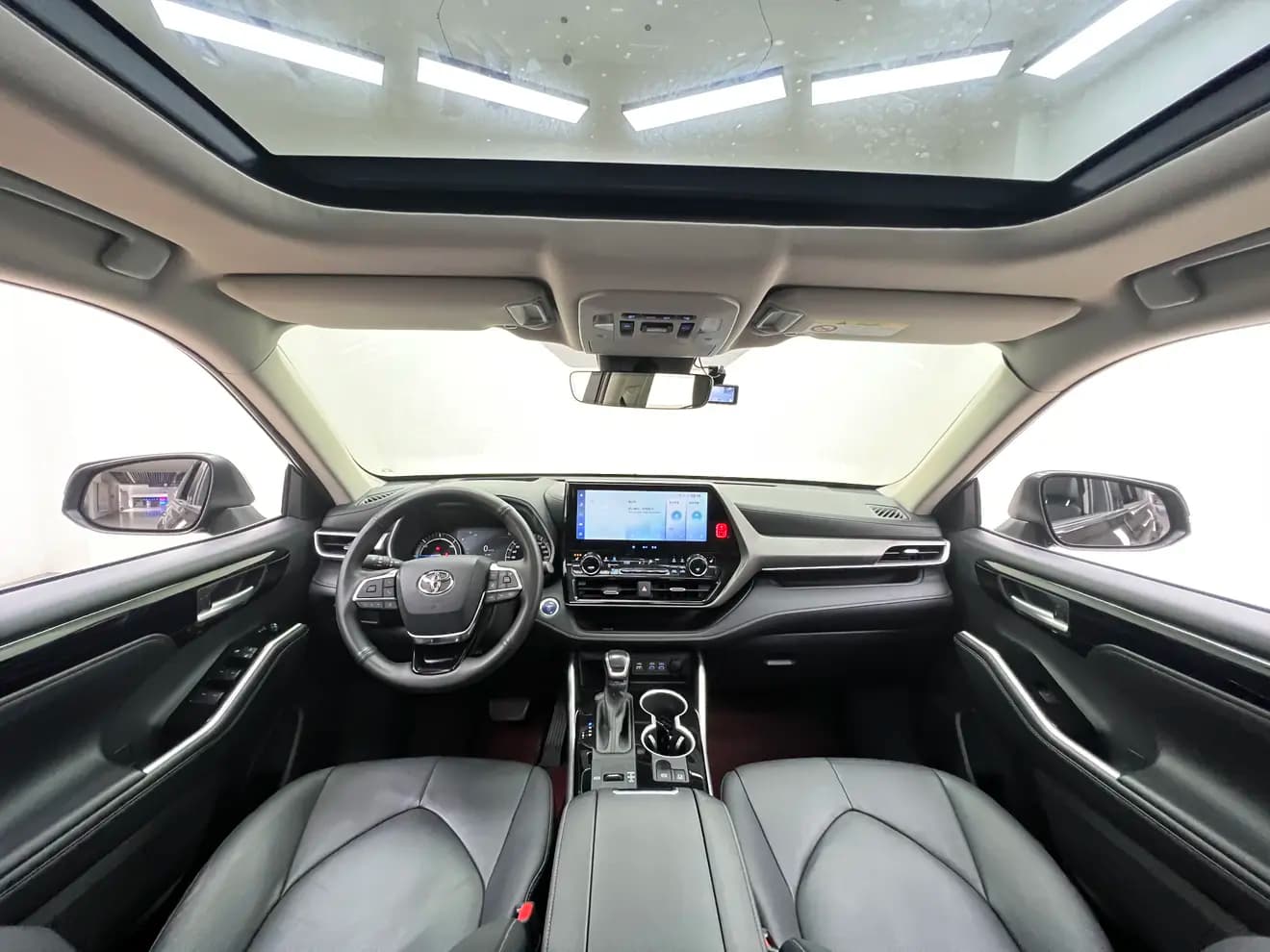 Toyota Highlander 2021 г. 50128 км. — фото 16