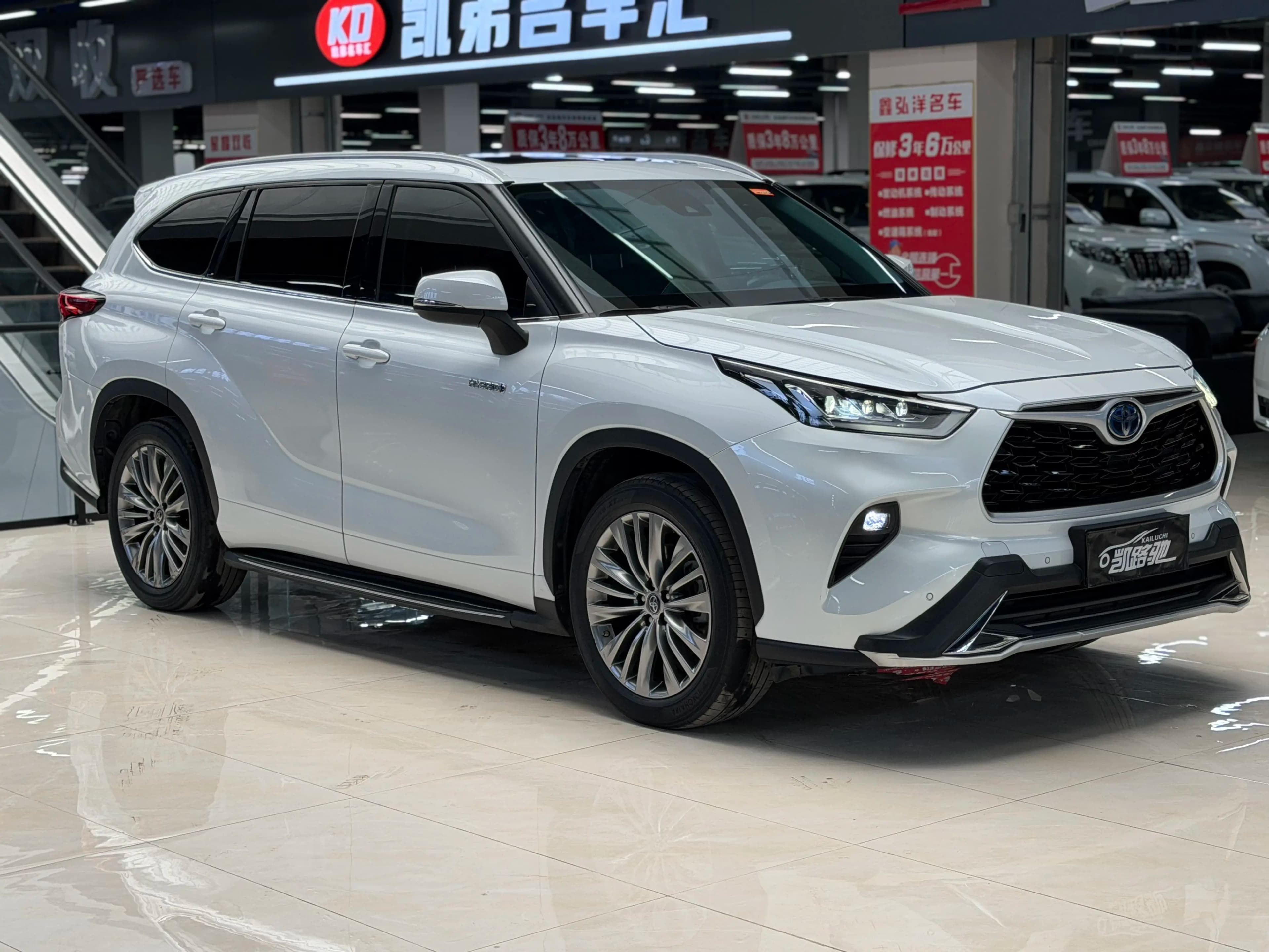 Toyota Highlander 2022 г. 53129 км. — фото 3