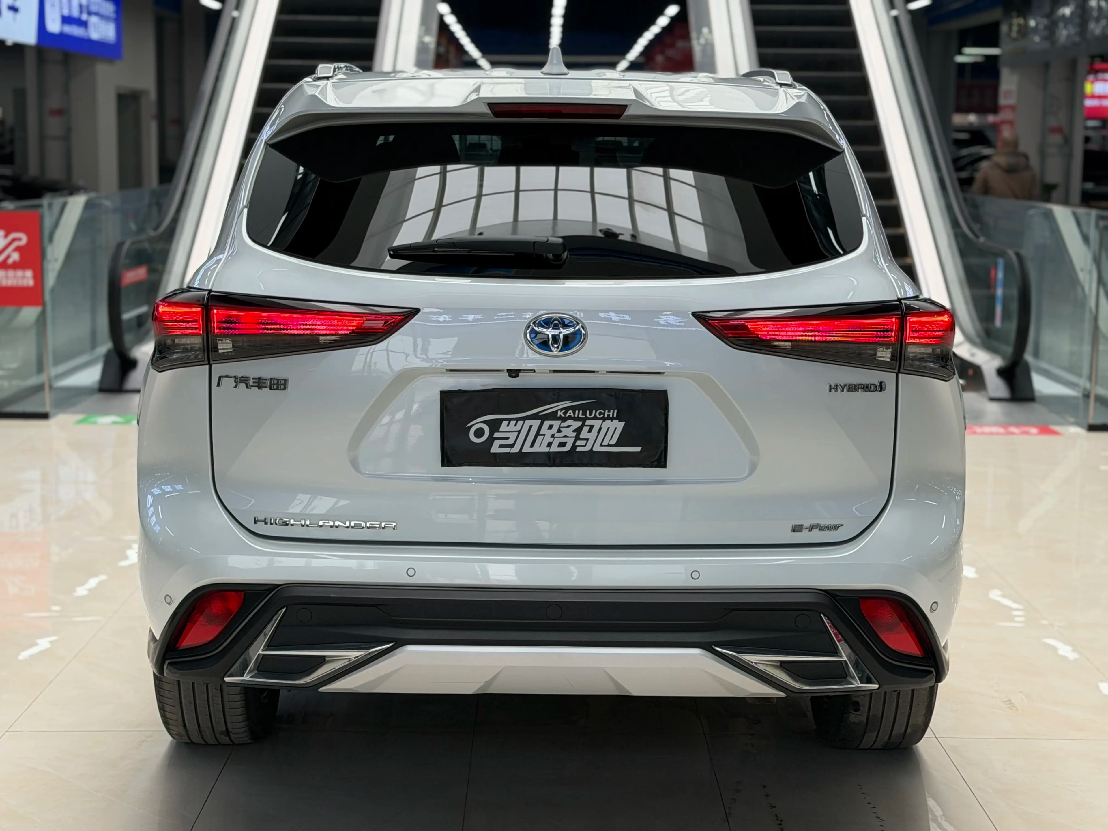 Toyota Highlander 2022 г. 53129 км. — фото 5