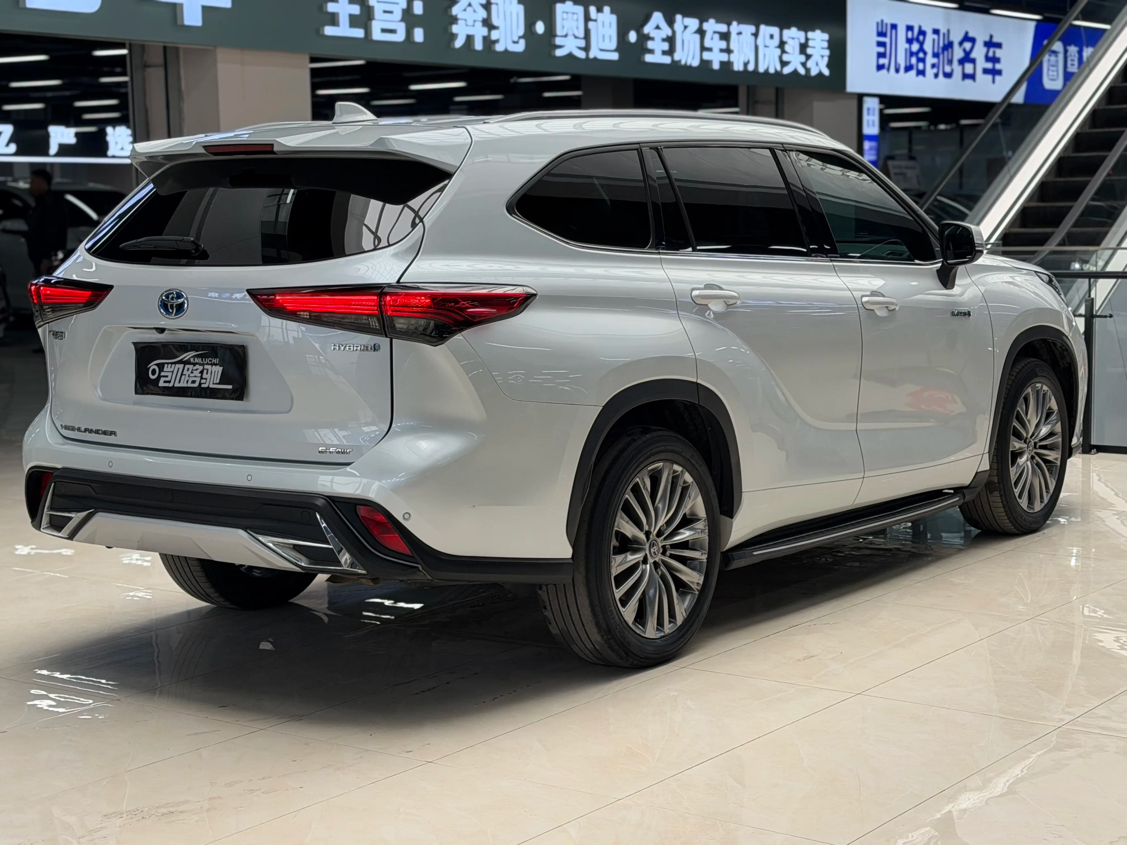 Toyota Highlander 2022 г. 53129 км. — фото 6