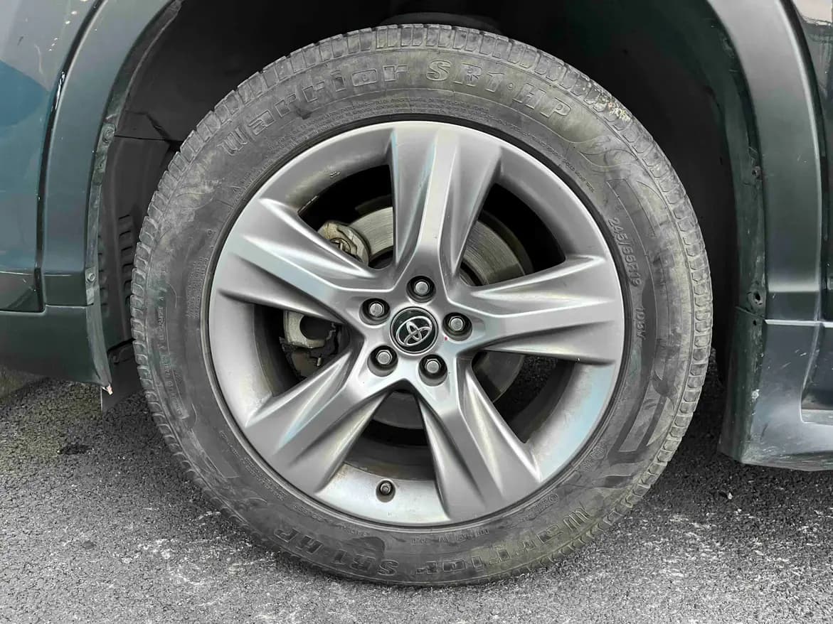 Toyota Highlander 2021 г. 83130 км. — фото 15