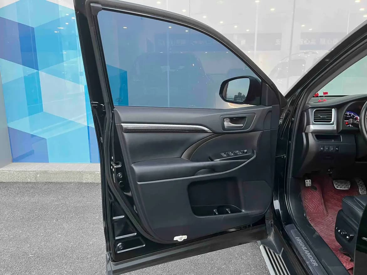 Toyota Highlander 2021 г. 83130 км. — фото 28