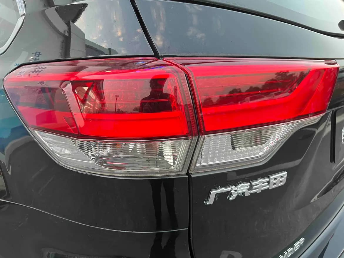 Toyota Highlander 2021 г. 83130 км. — фото 7