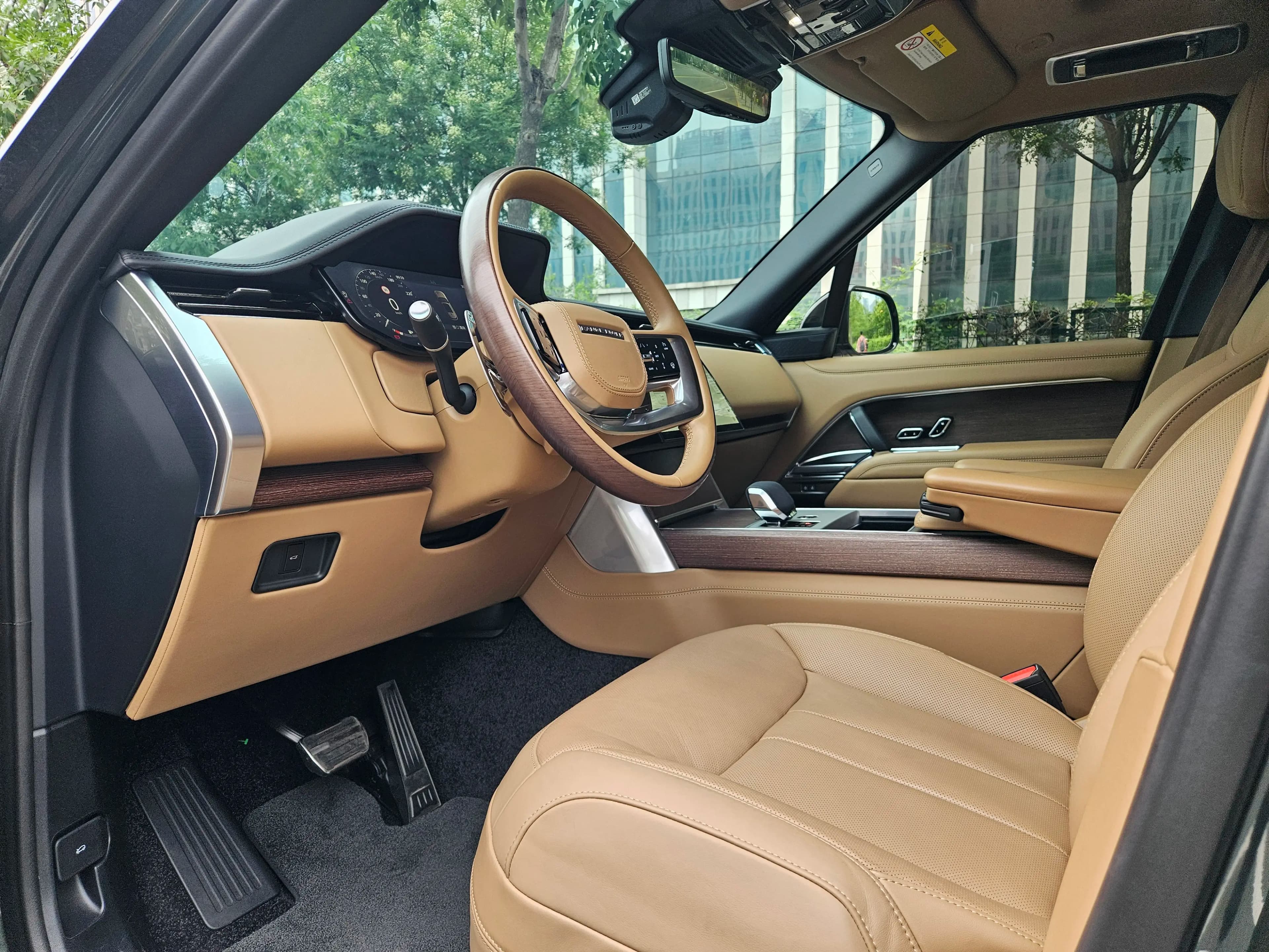 Land Rover Range rover 2024 г. 6120 км. — фото 20