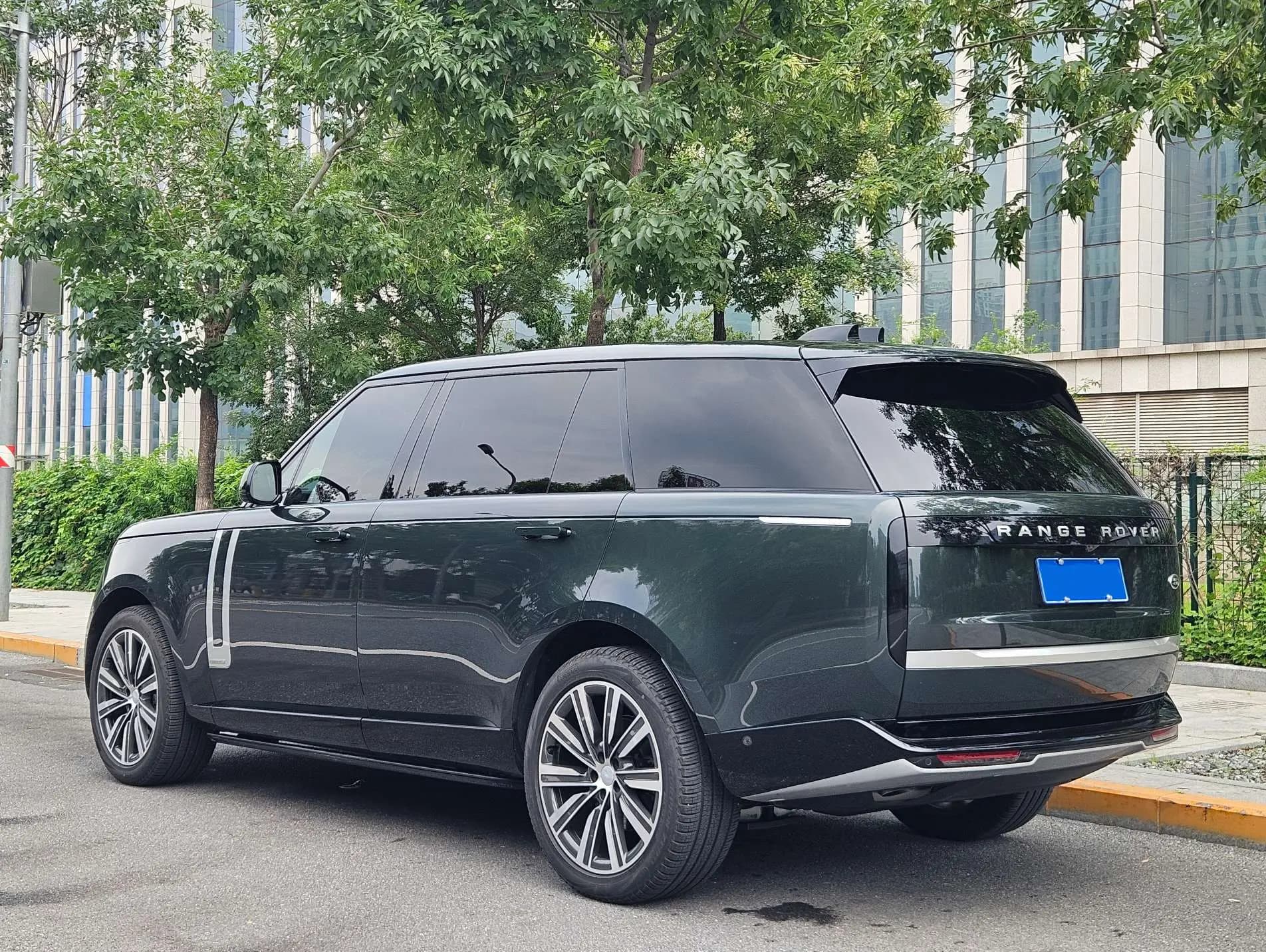 Land Rover Range rover 2024 г. 6120 км. — фото 4