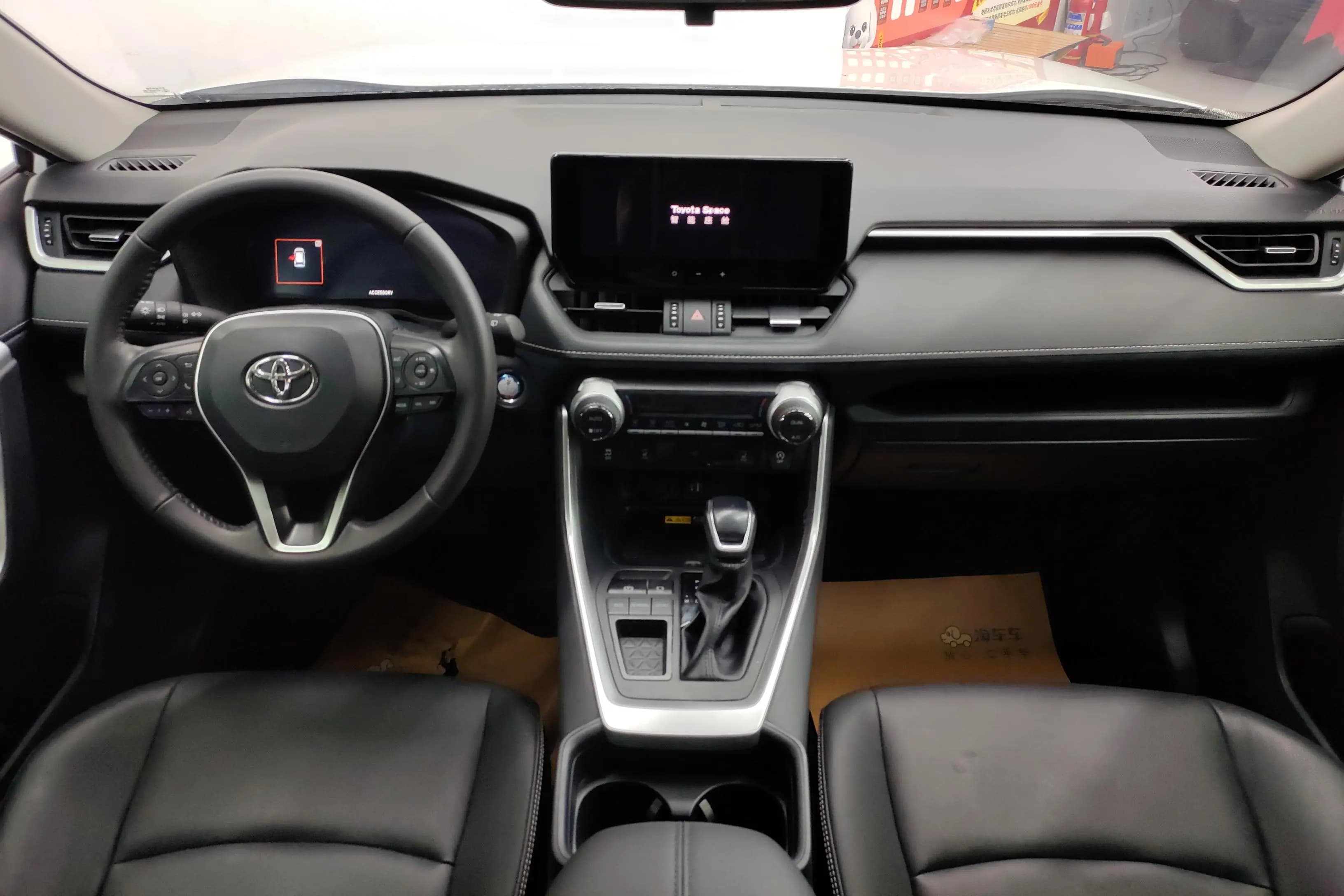 Toyota RAV4 2023 г. 48001 км. — фото 10
