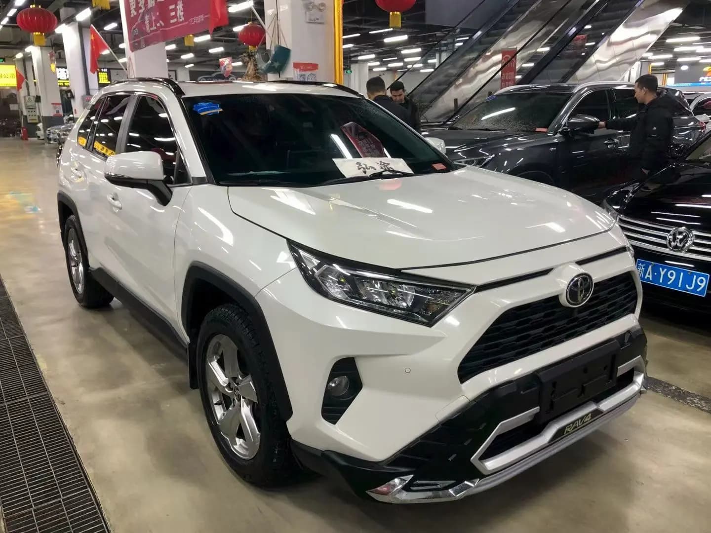 Toyota RAV4 2021 г. 58102 км. — фото 3