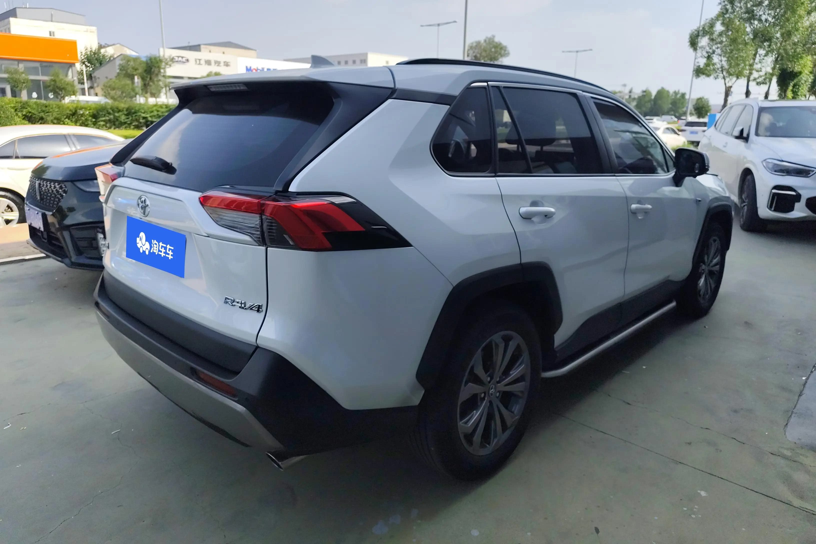 Toyota RAV4 2024 г. 29805 км. — фото 3