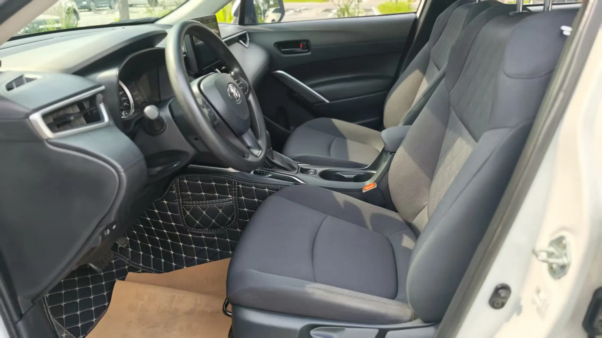 Toyota Corolla Cross 2022 г. 18114 км. — фото 12